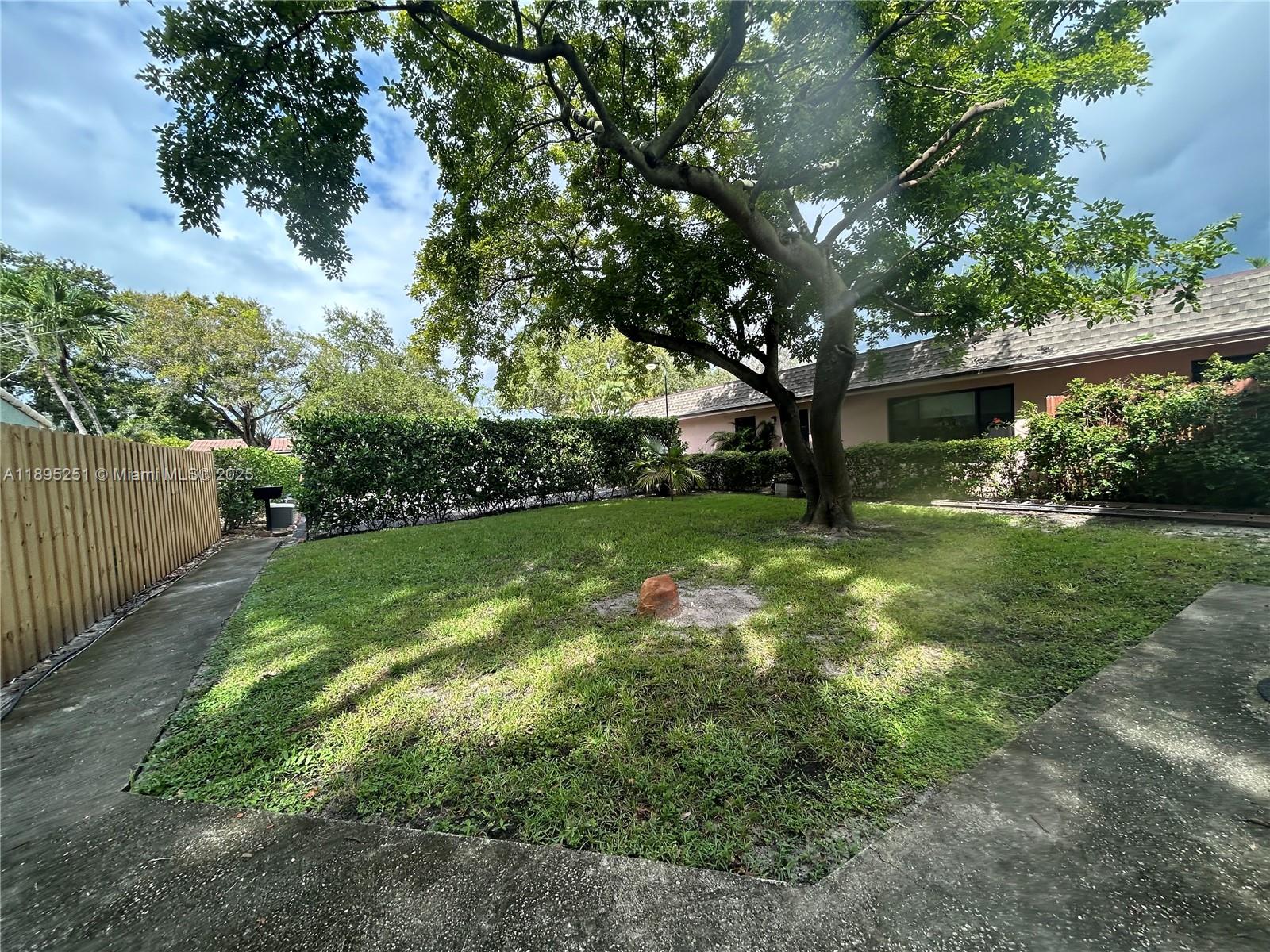 1534 Monroe St FLOOR 2