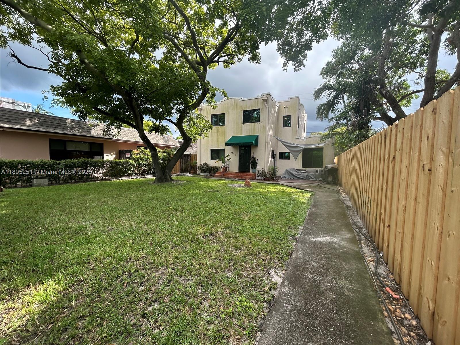 1534 Monroe St FLOOR 2