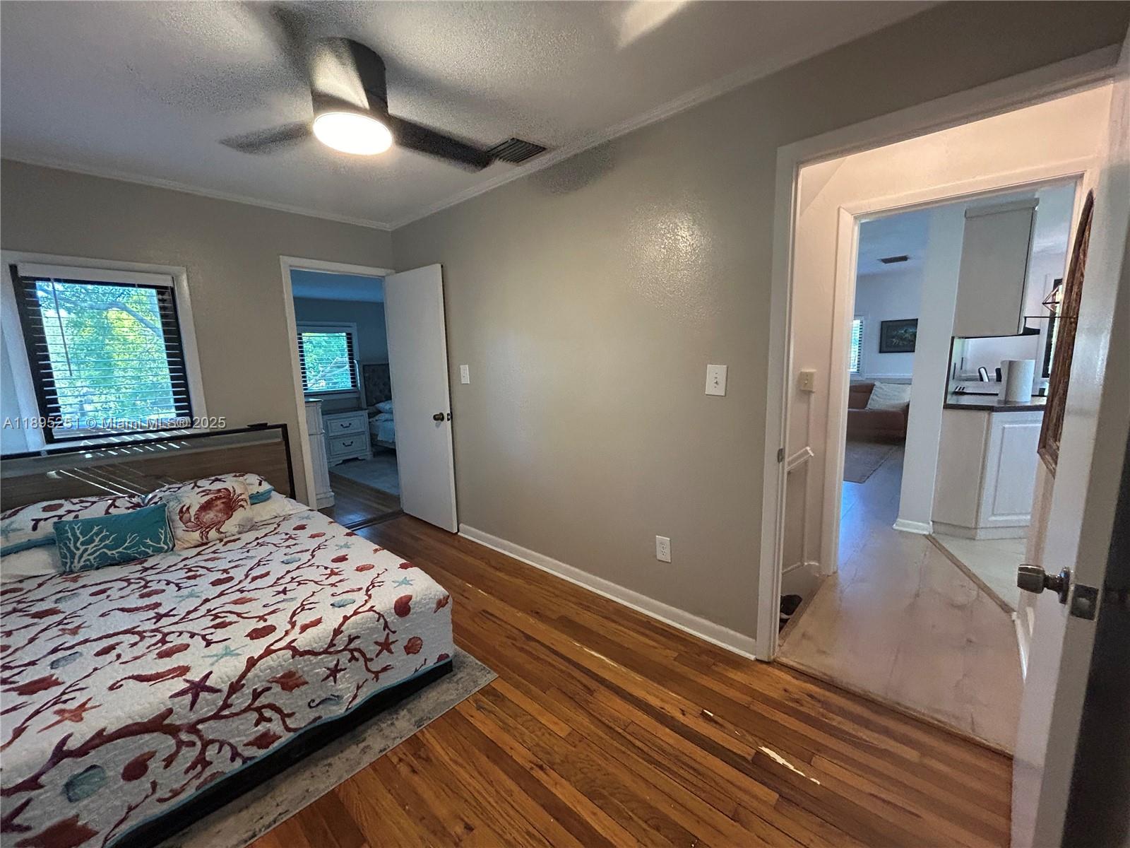 HOLLYWOOD - Residential Lease