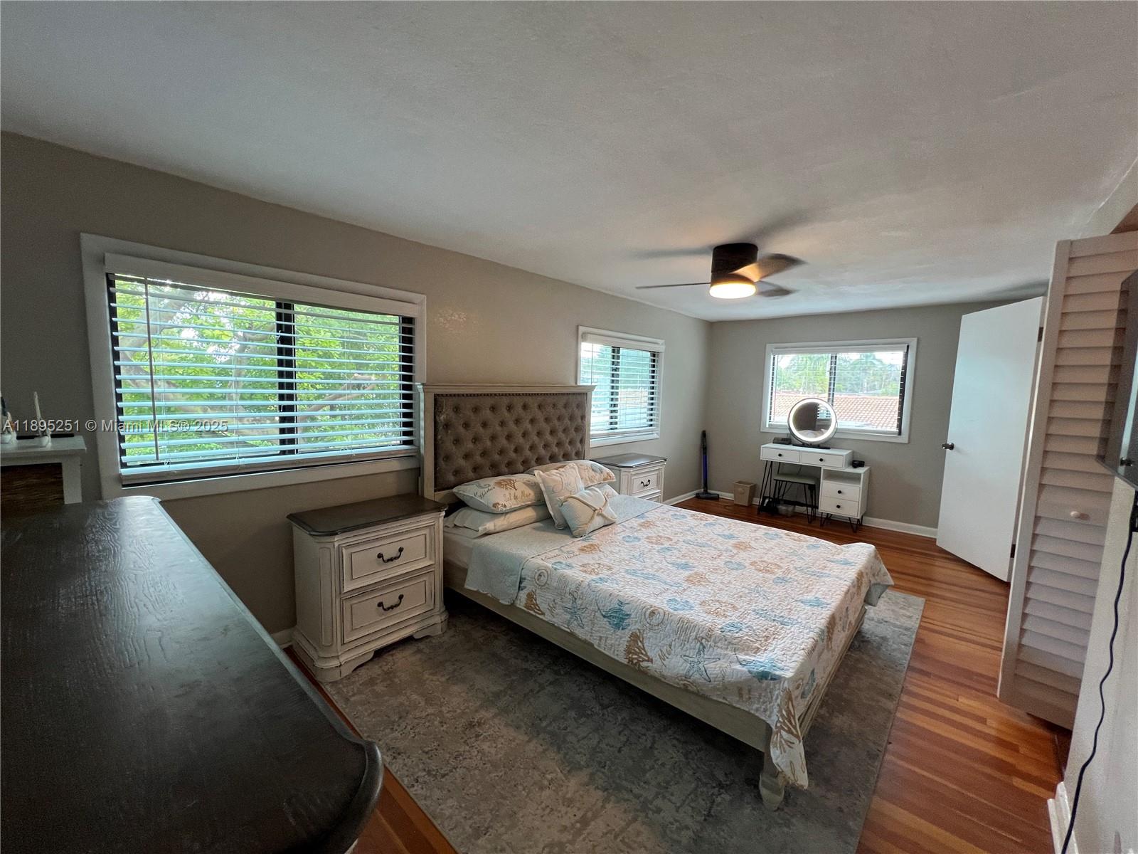 HOLLYWOOD - Residential Lease