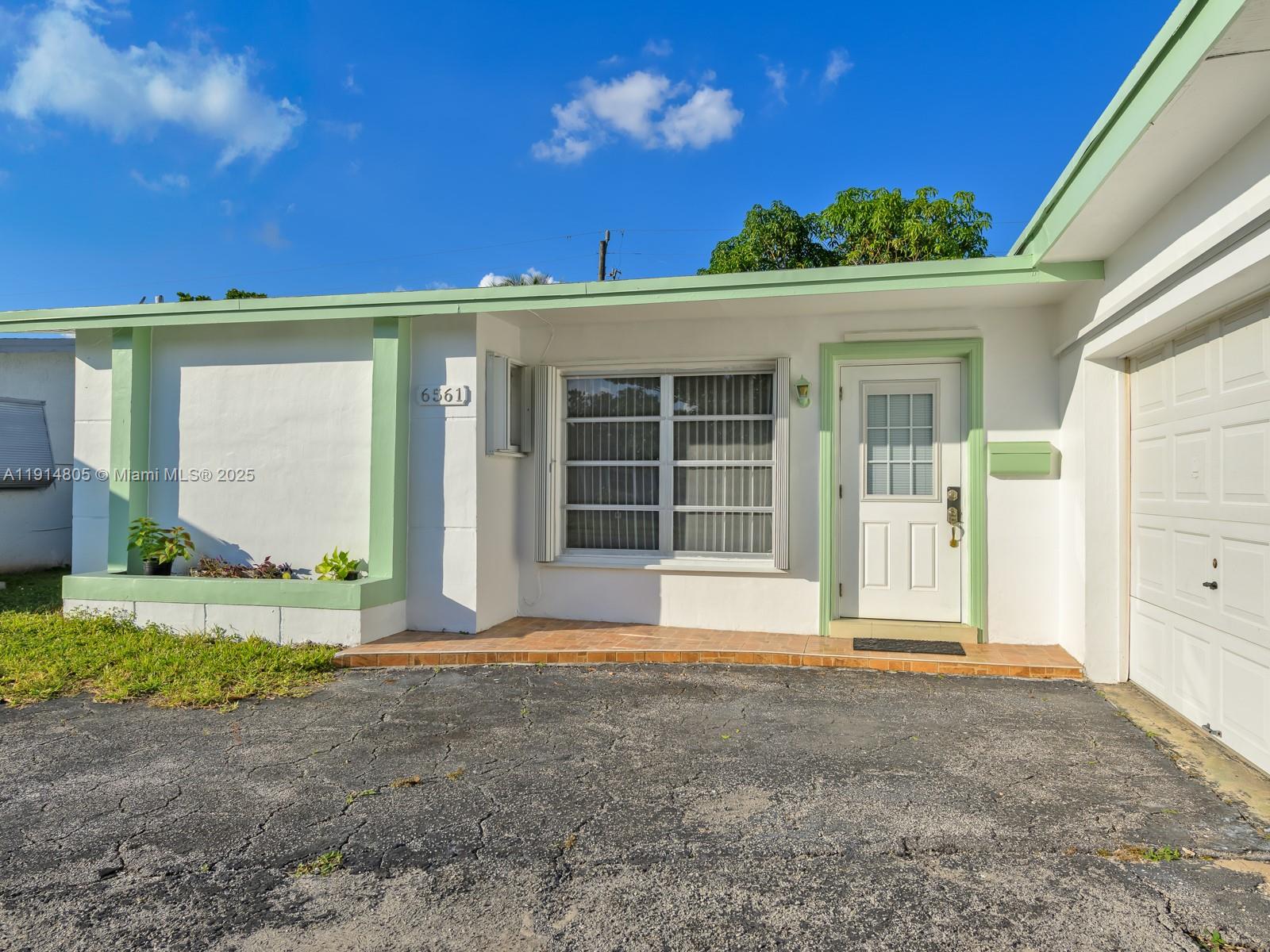 SUNRISE GOLF VILLAGE SECO - Residential