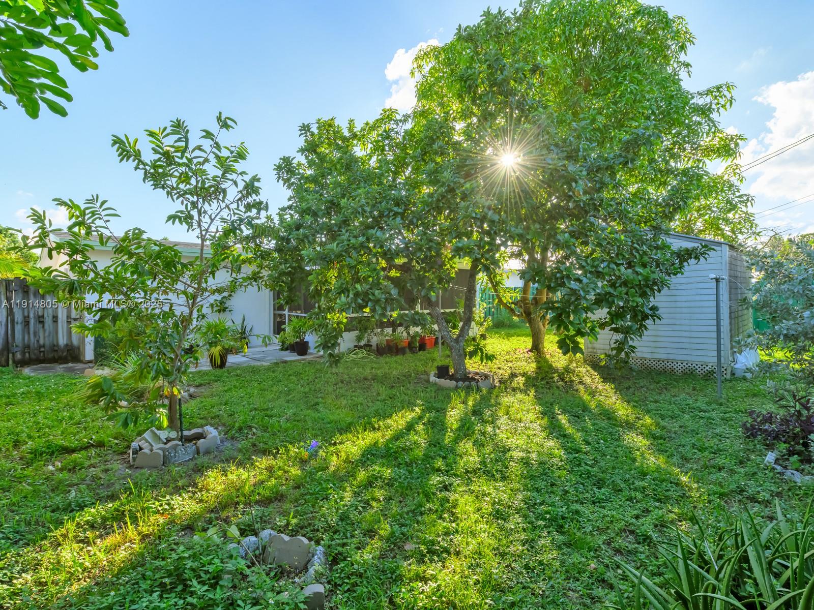 SUNRISE GOLF VILLAGE SECO - Residential