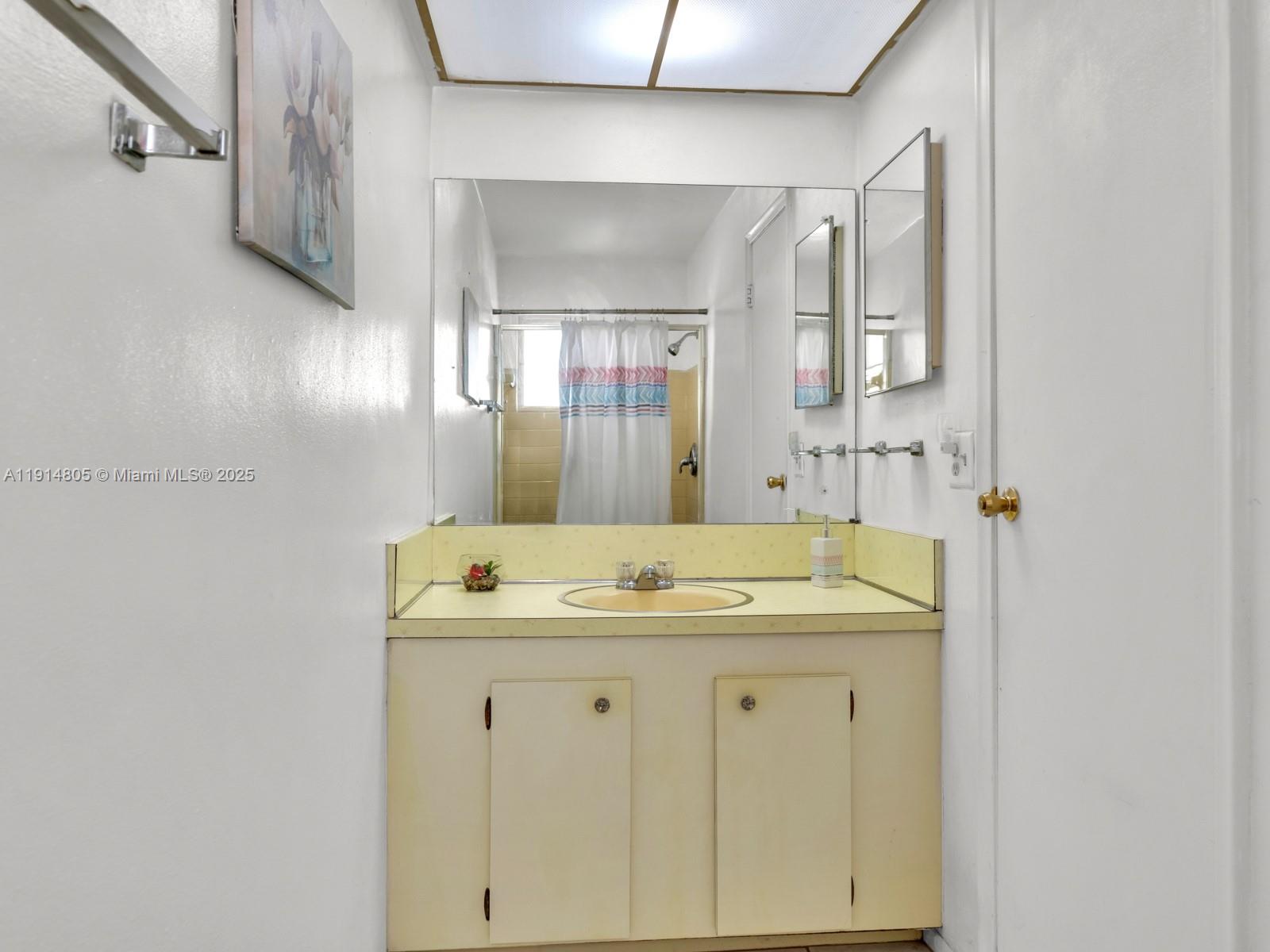 SUNRISE GOLF VILLAGE SECO - Residential