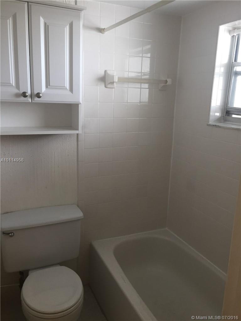 Poinciana #10 Pine Island - Residential Lease