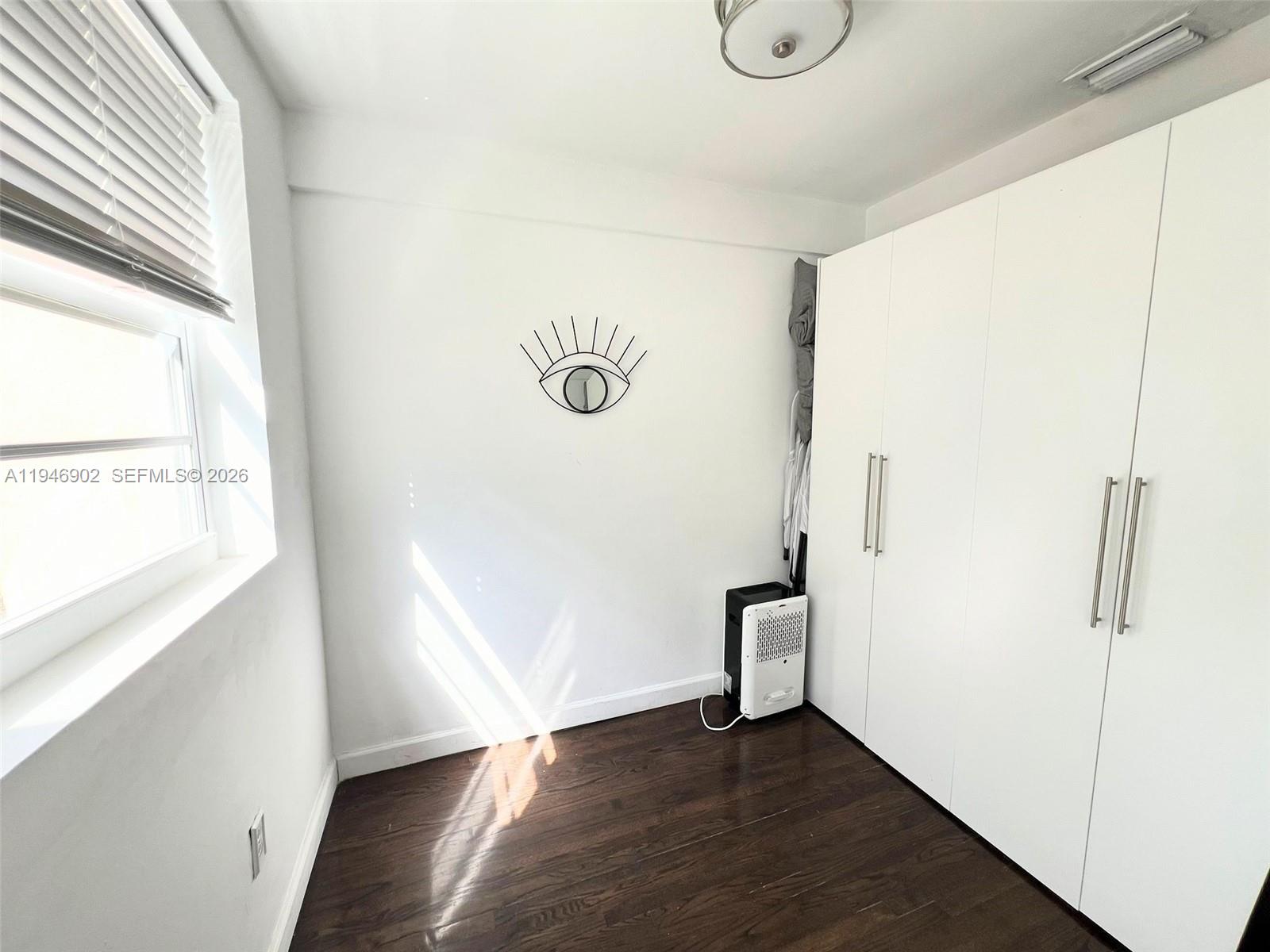 BAY DRIVE CONDO - Residential