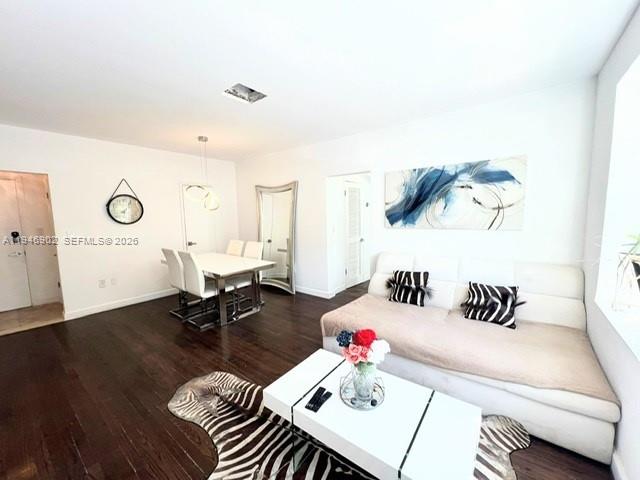 BAY DRIVE CONDO - Residential