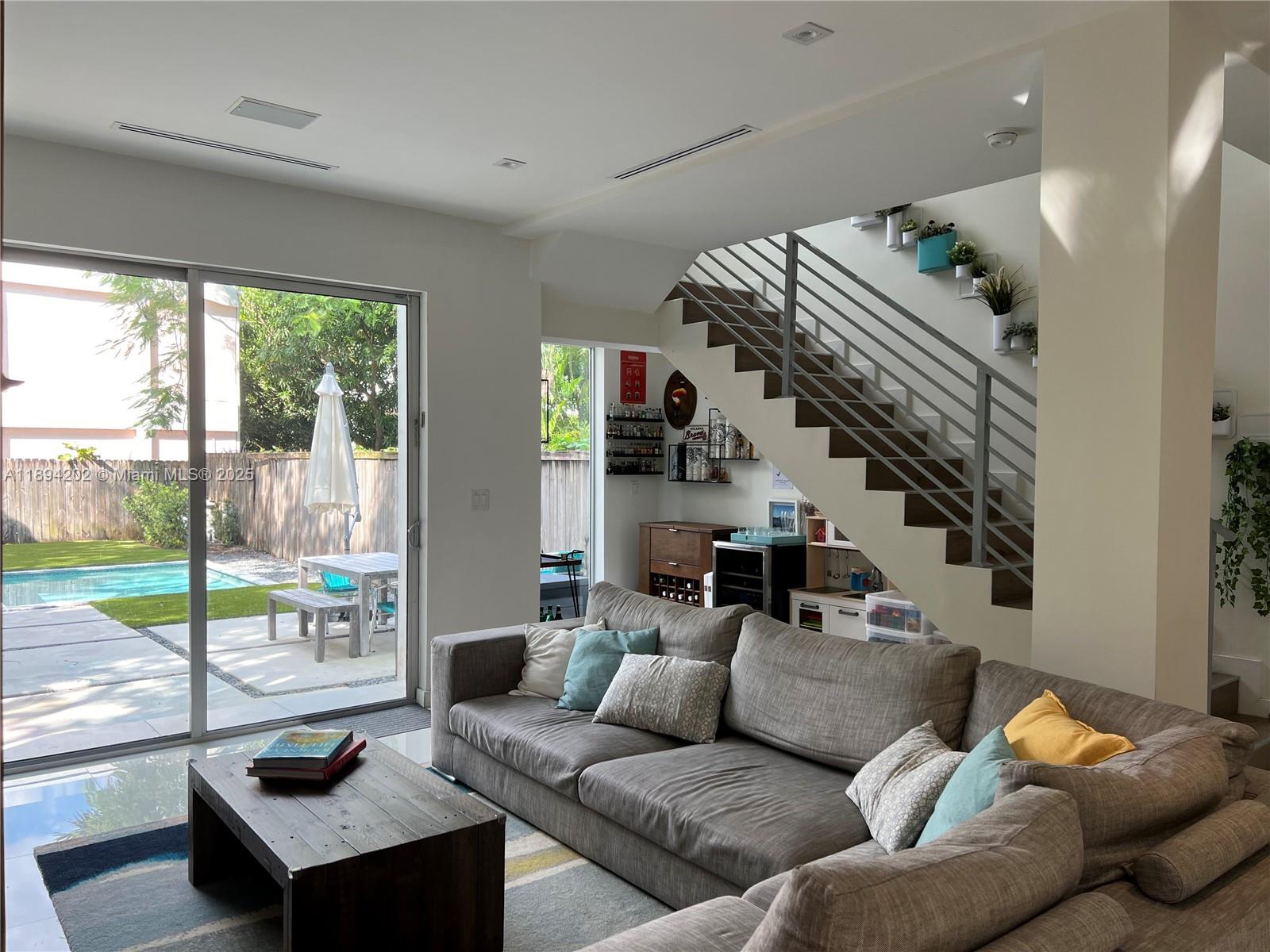 ORANGE POUNDS SUB OF PENT - Residential
