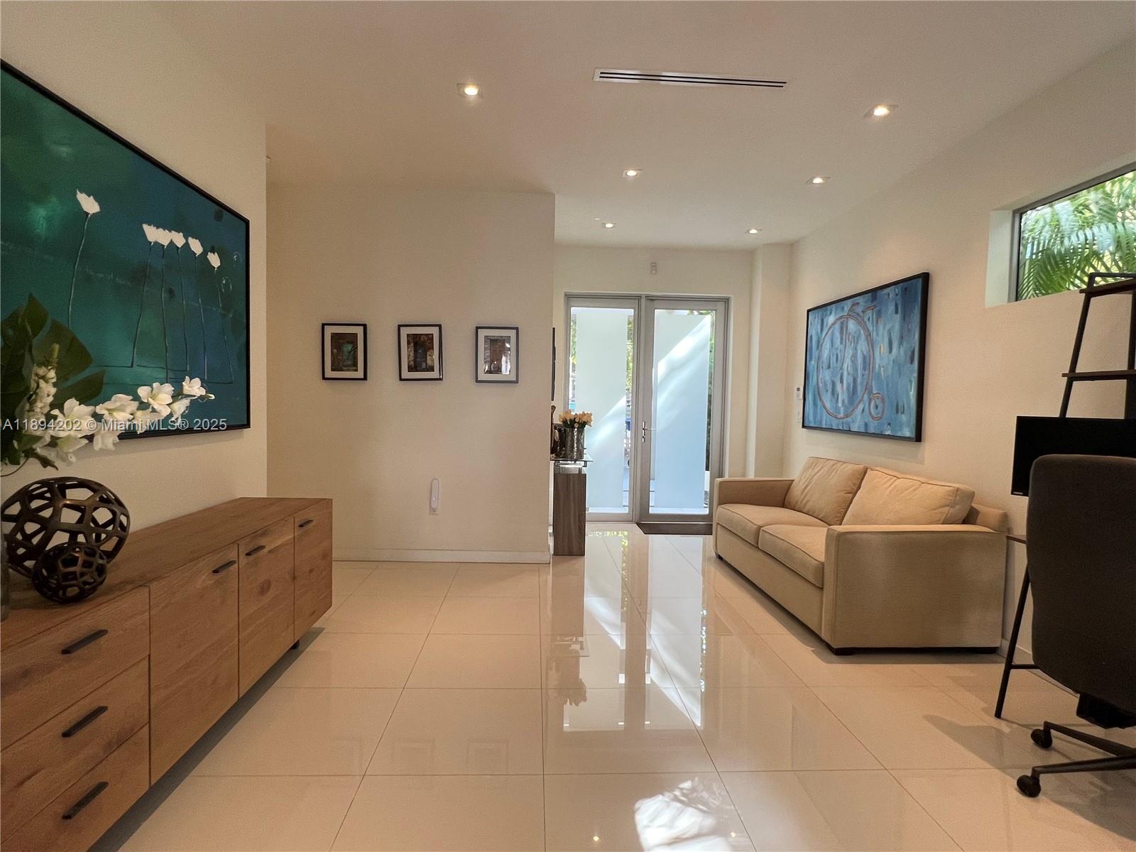 ORANGE POUNDS SUB OF PENT - Residential