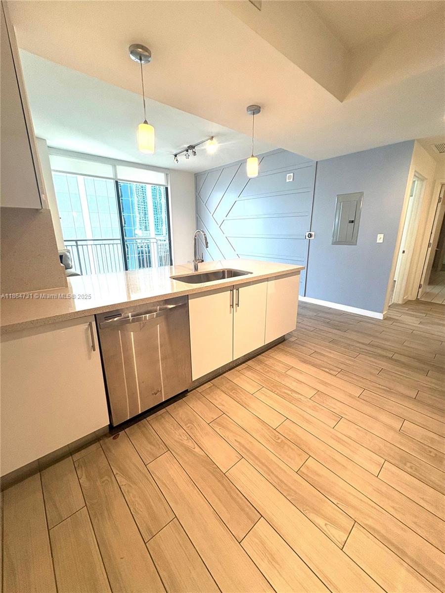 999 SW 1st Ave 1615
