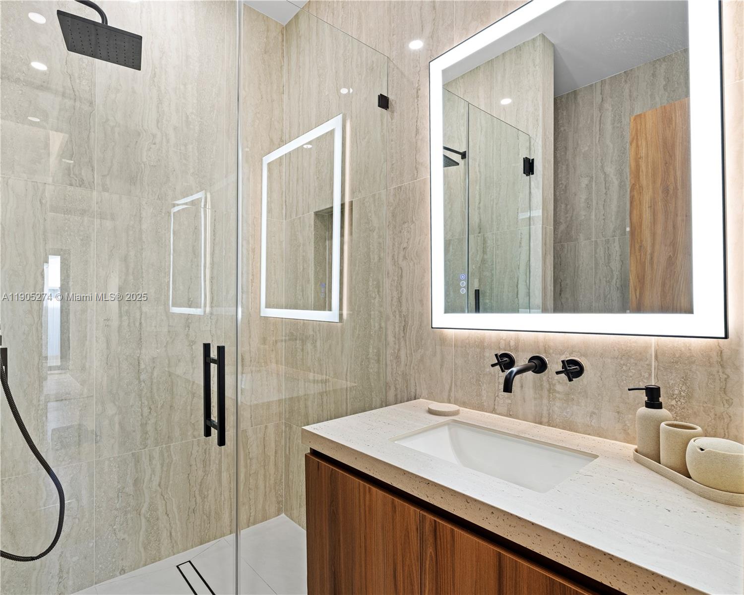 REMLEYS SUB - Residential Lease