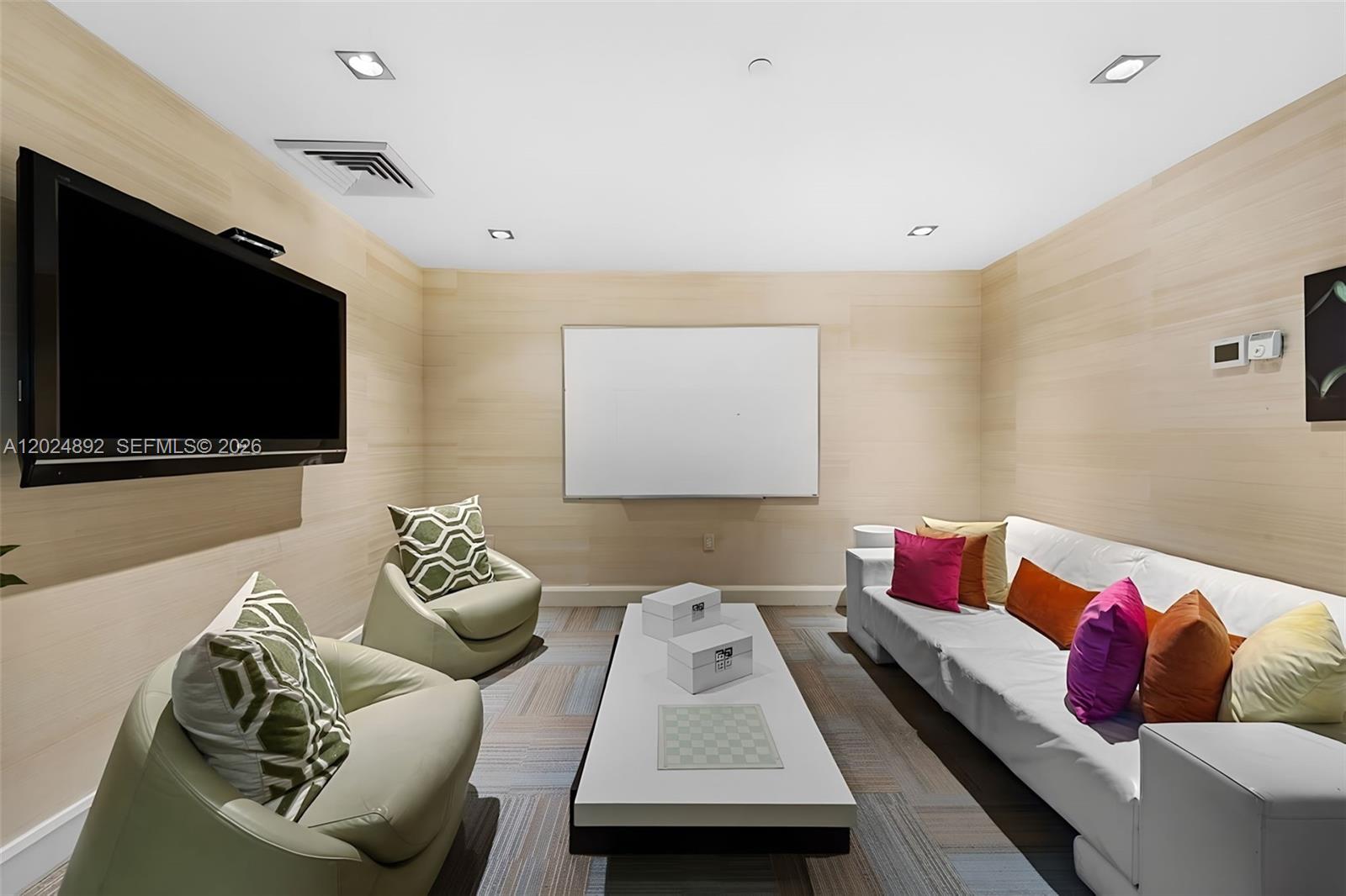 THE PLAZA 851 BRICKELL CO - Residential