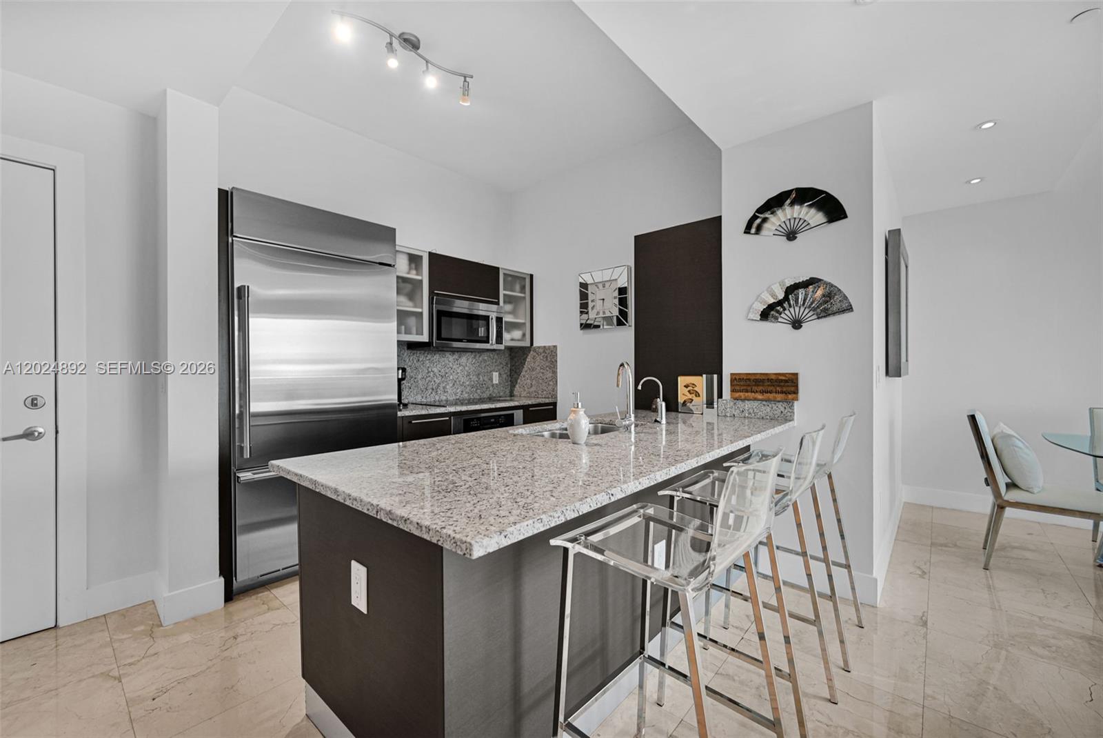 THE PLAZA 851 BRICKELL CO - Residential
