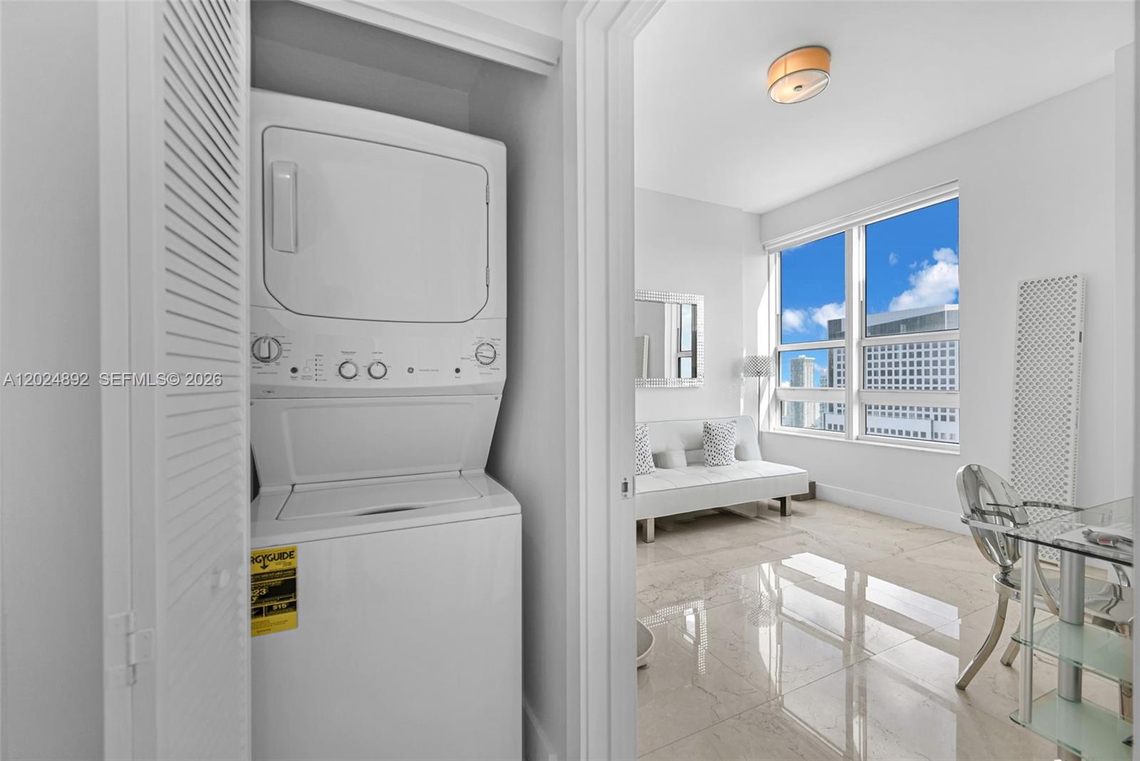 THE PLAZA 851 BRICKELL CO - Residential