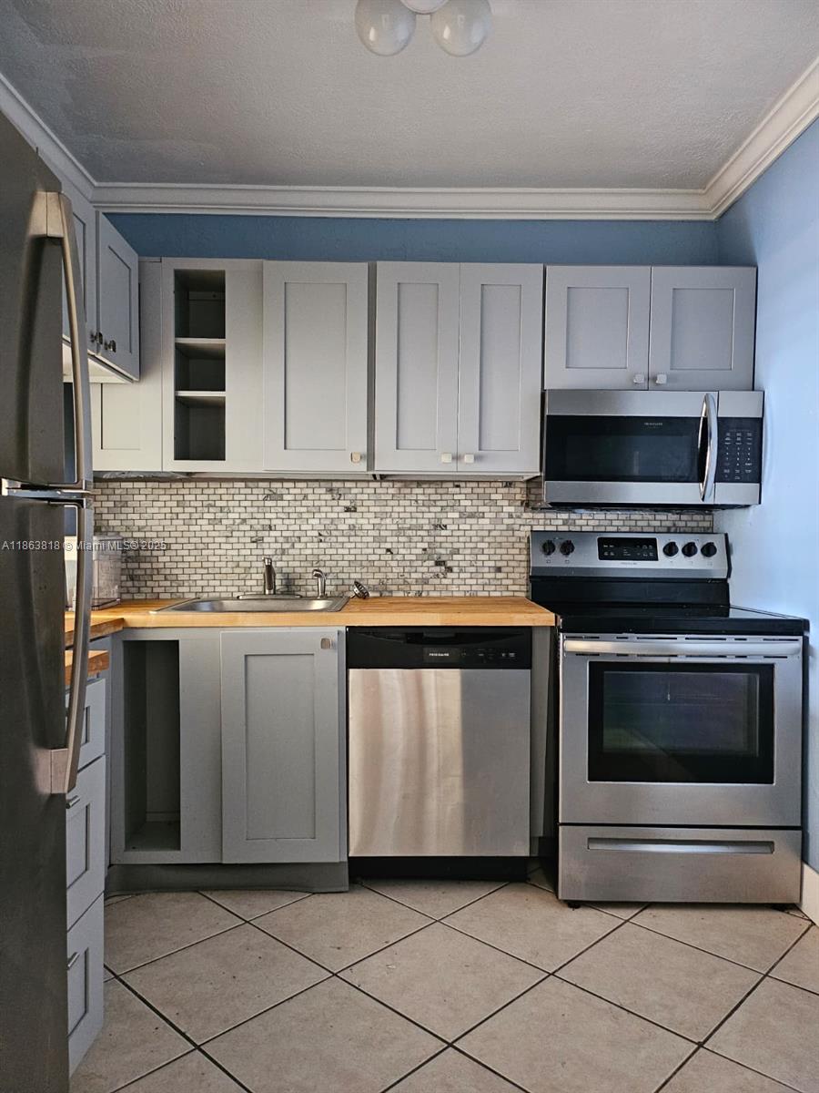 1455 N Treasure Dr 7G