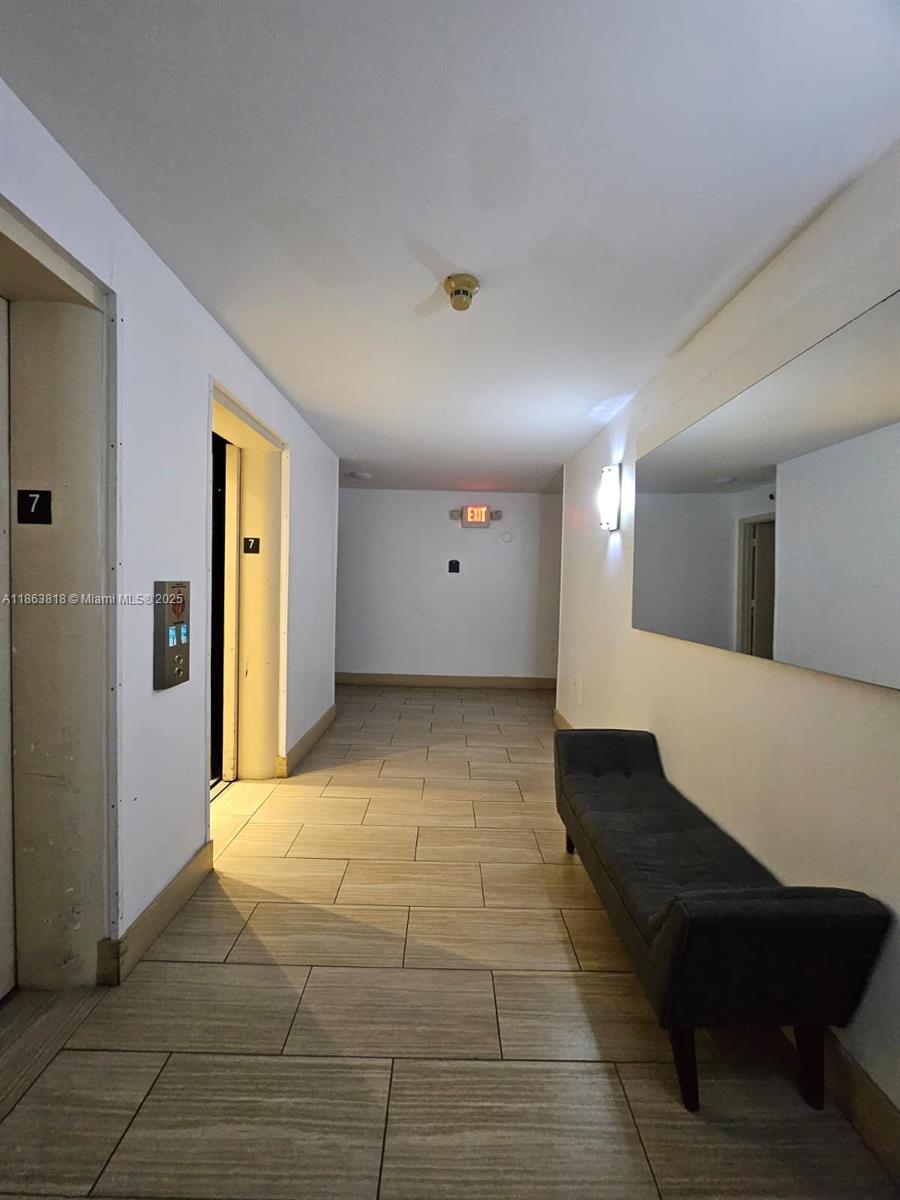 1455 N Treasure Dr 7G