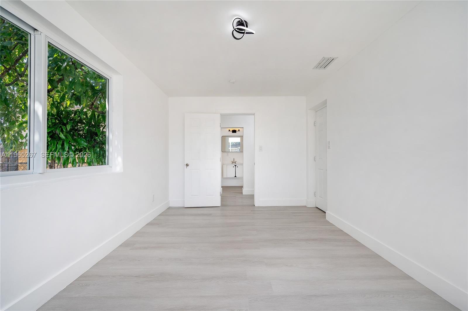 MYRTLE GROVE - Residential