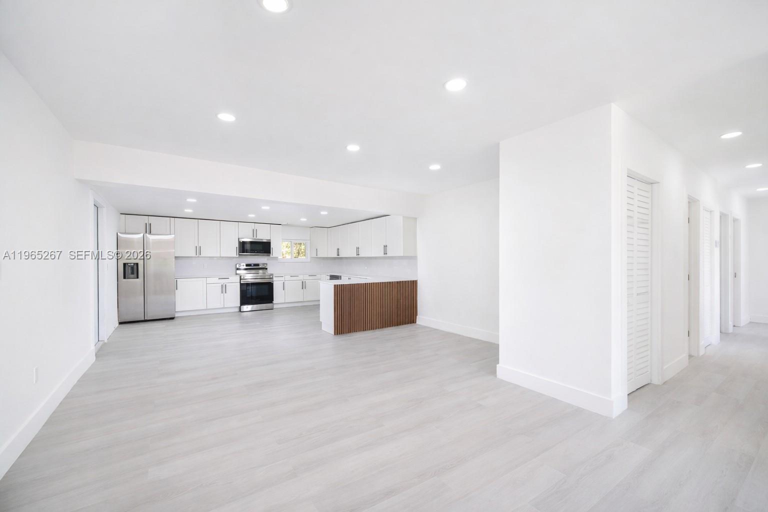 MYRTLE GROVE - Residential