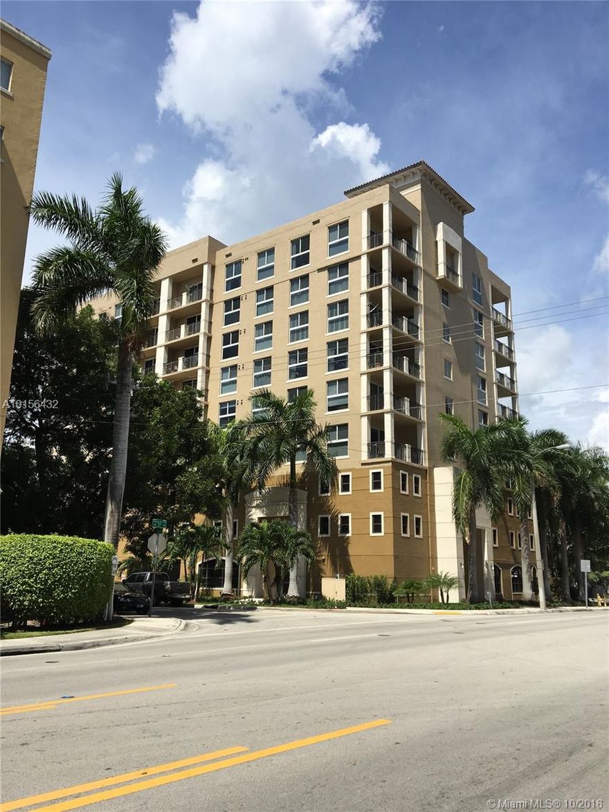 GREAT LUXURY UNIT IN A BEAUTIFUL BUILDING. EXCELENT LOCATION ON DOUGLAS RD. 2 ASSIGNED COVERED PARKING. EUROPEAN STYLE KITCHEN, GRANITE COUNTERTOPS, STAINLESS STEAL APPLIANCES, MARBLE BATHS, LARGE SLIDING GLASS DOORS & 2 LARGE BALCONY. RESIDENTIAL NEIGHBORHOOD. WALK TO, MIRACLE MILE AND THE SHOPS AND RESTAURANTS. CLOSE TO UM, AIRPORT & EXPRESSWAYS.