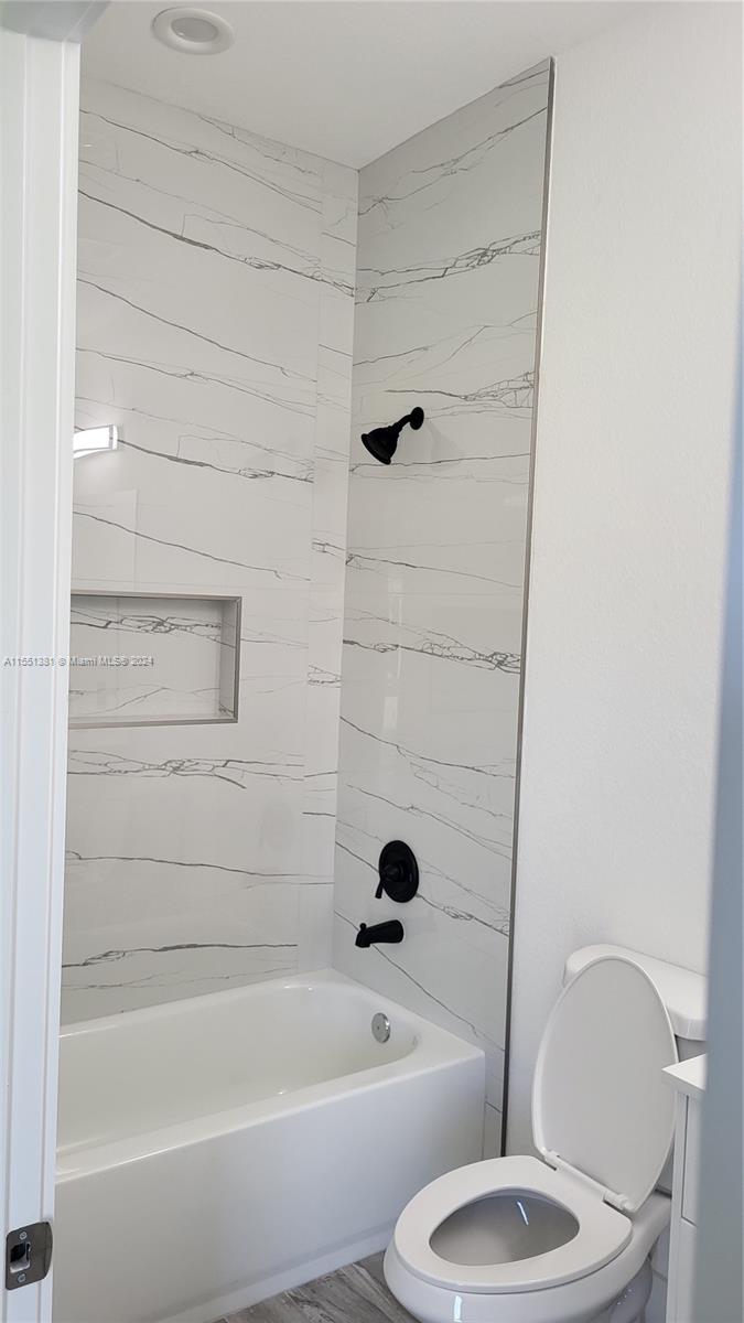 LAFAYETTE HOMESITES - Residential