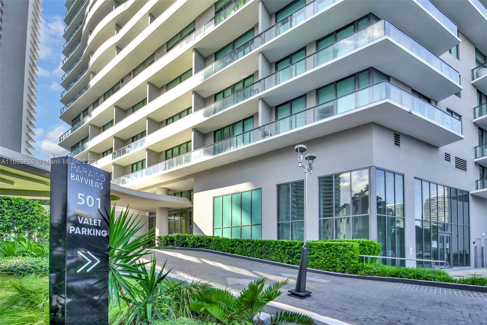PARAISO BAYVIEWS CONDO - Residential