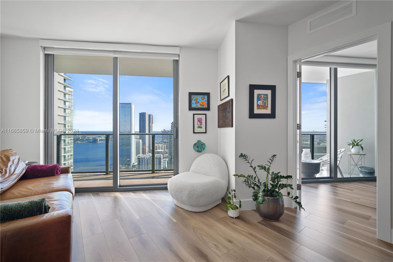 PARAISO BAYVIEWS CONDO - Residential
