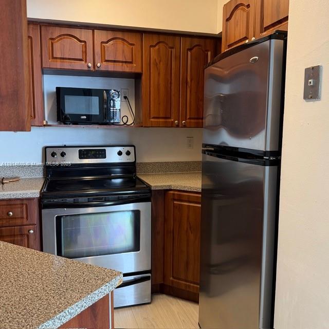 VERABELLA FALLS CONDO - Residential Lease