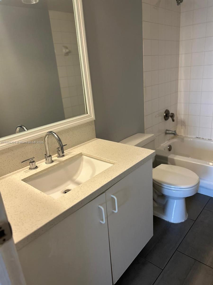 MILANO CONDO - Residential Lease