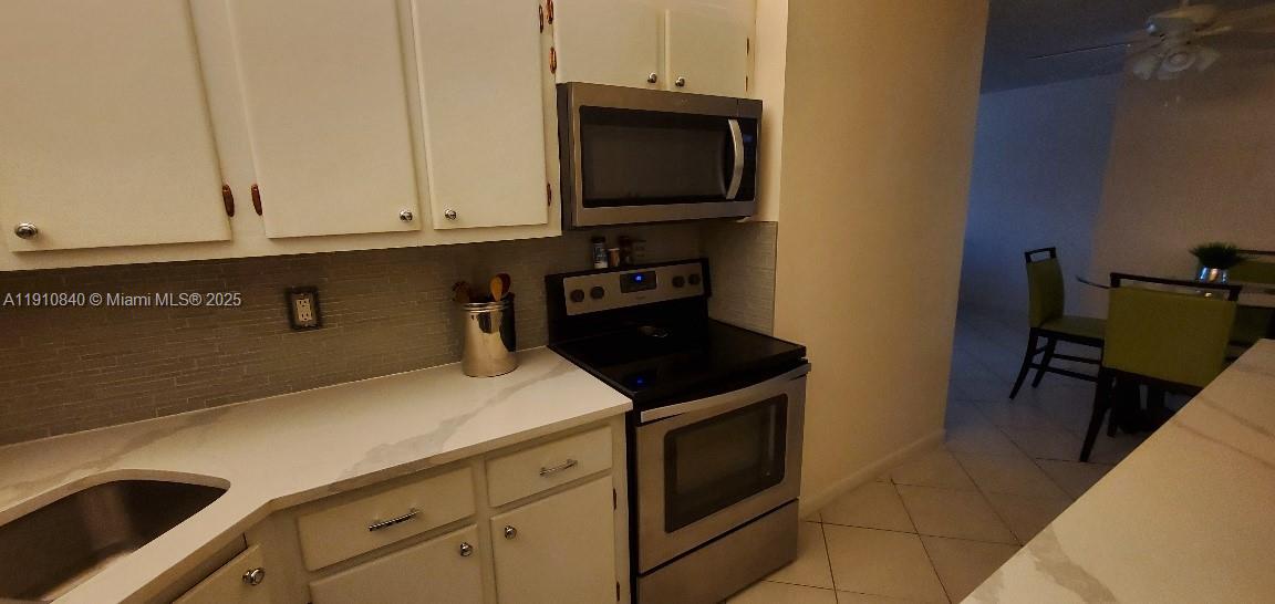 OAKLAND GROVE VILLAGE CON - Residential