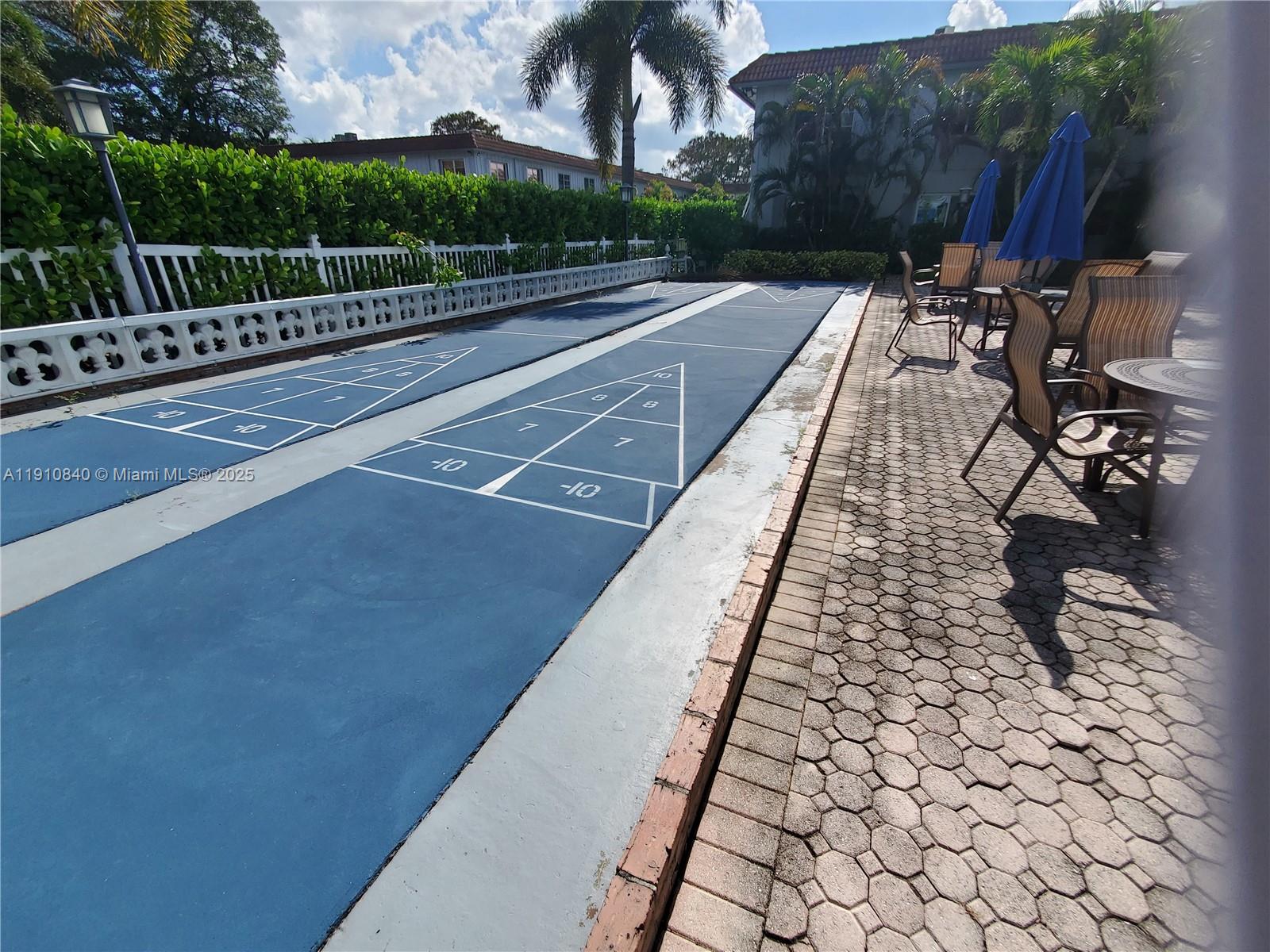 OAKLAND GROVE VILLAGE CON - Residential