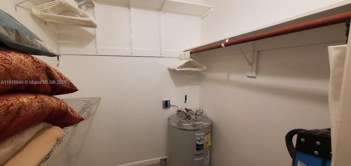 OAKLAND GROVE VILLAGE CON - Residential