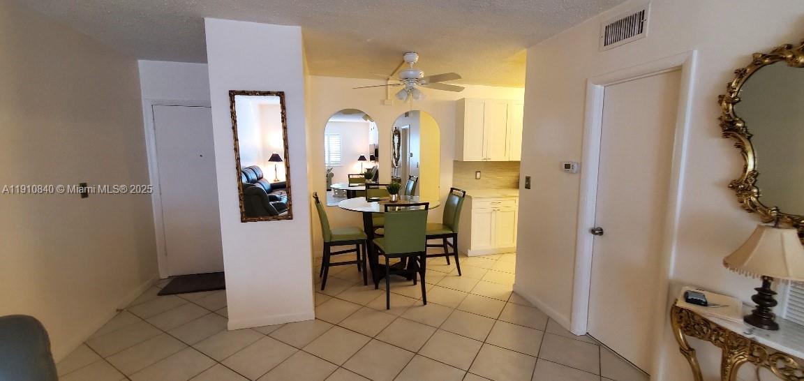 OAKLAND GROVE VILLAGE CON - Residential