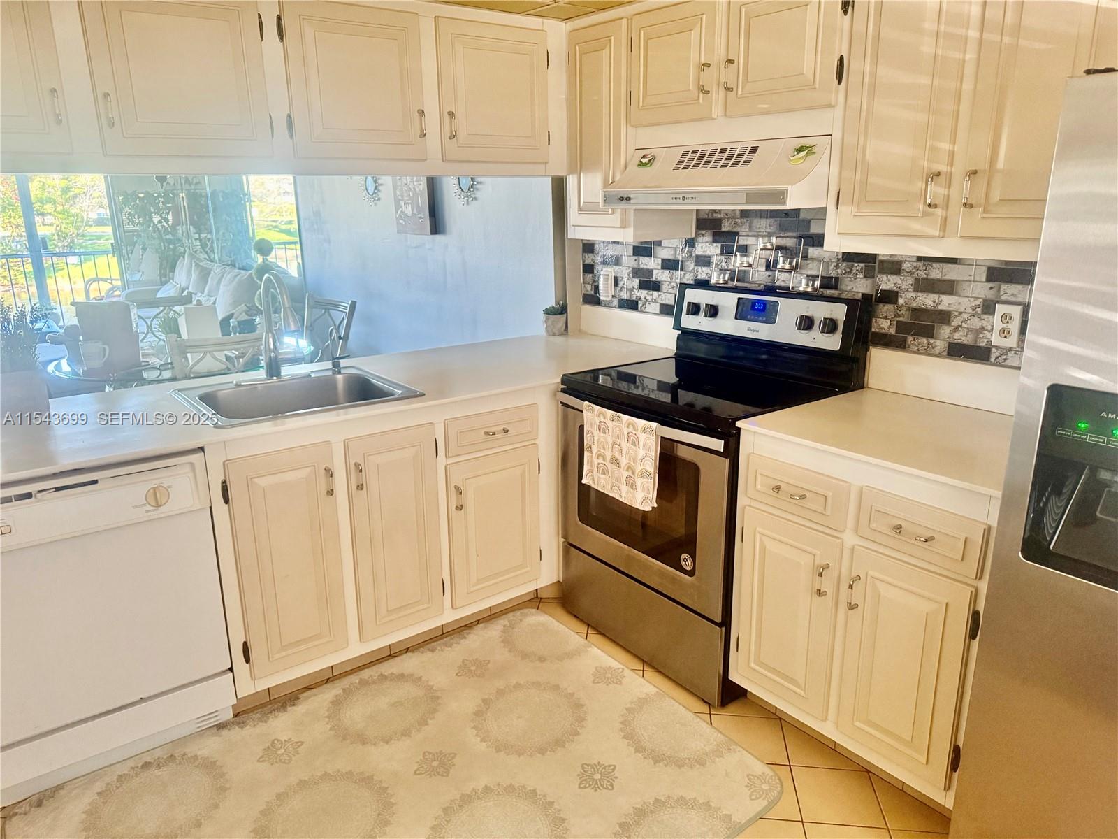 NASSAU VILLAGE WYNMOOR CO - Residential