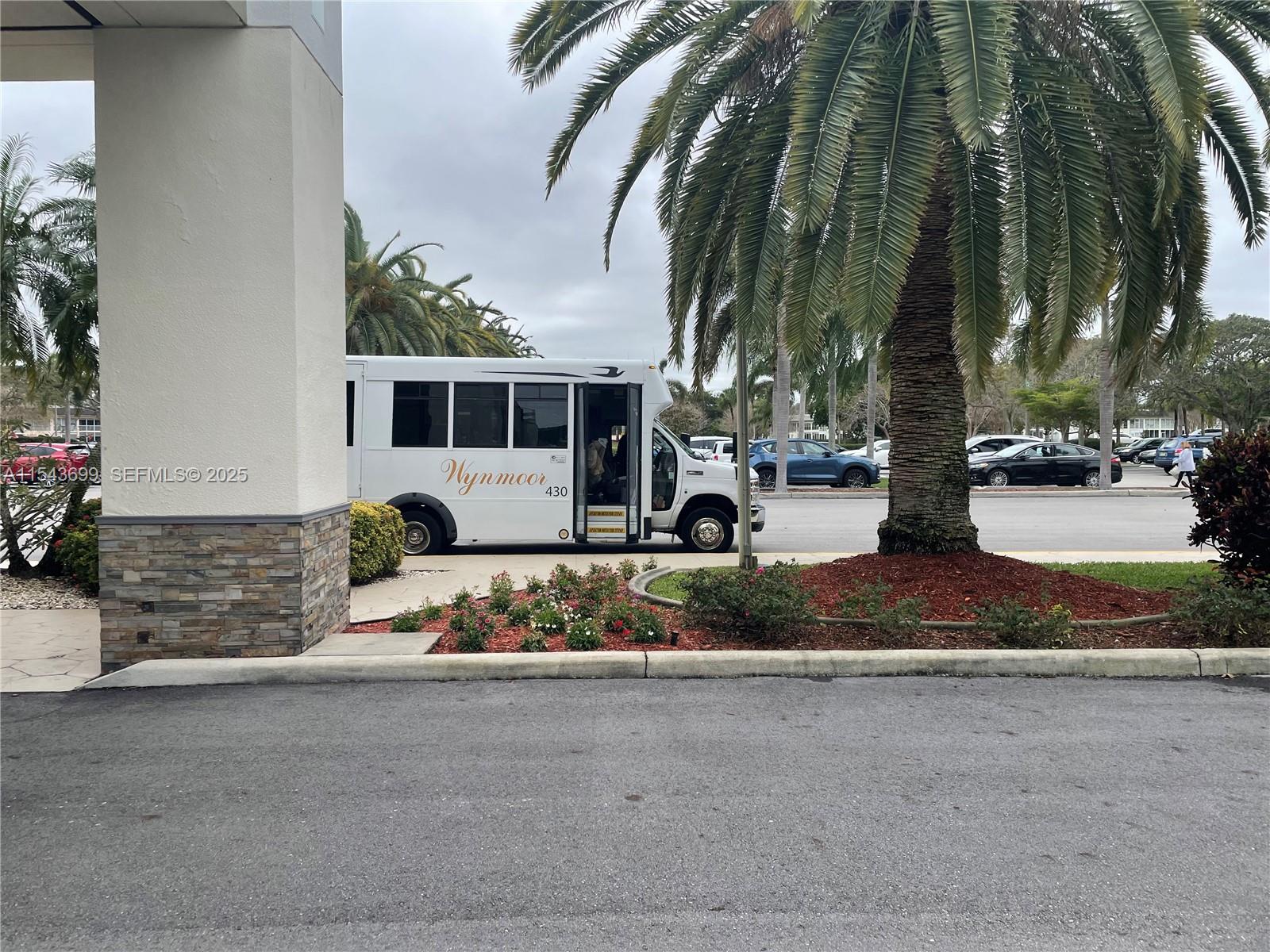 NASSAU VILLAGE WYNMOOR CO - Residential