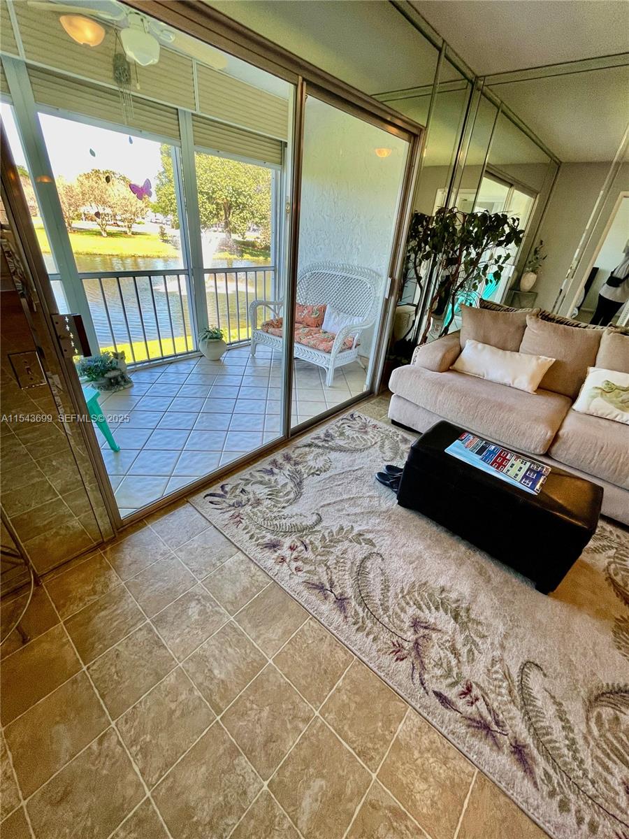 NASSAU VILLAGE WYNMOOR CO - Residential