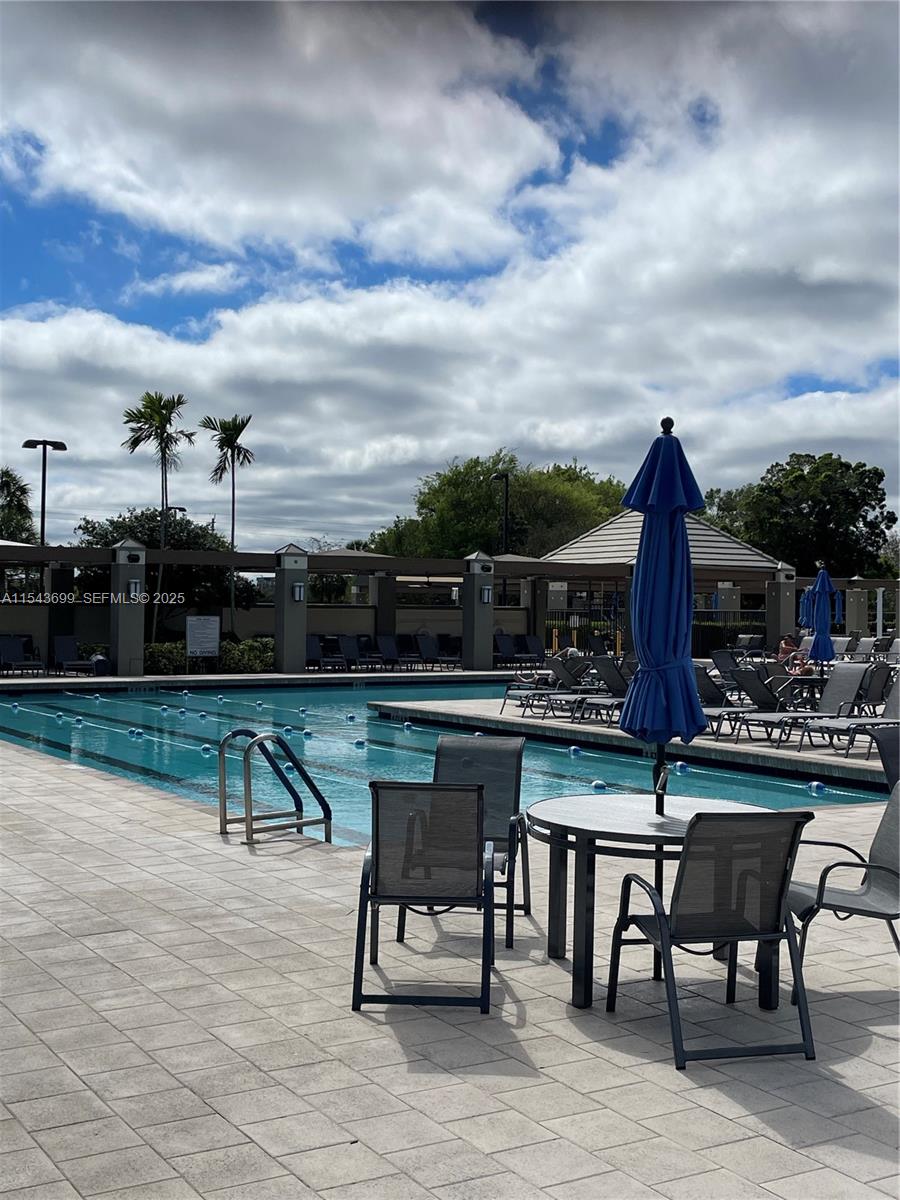 NASSAU VILLAGE WYNMOOR CO - Residential