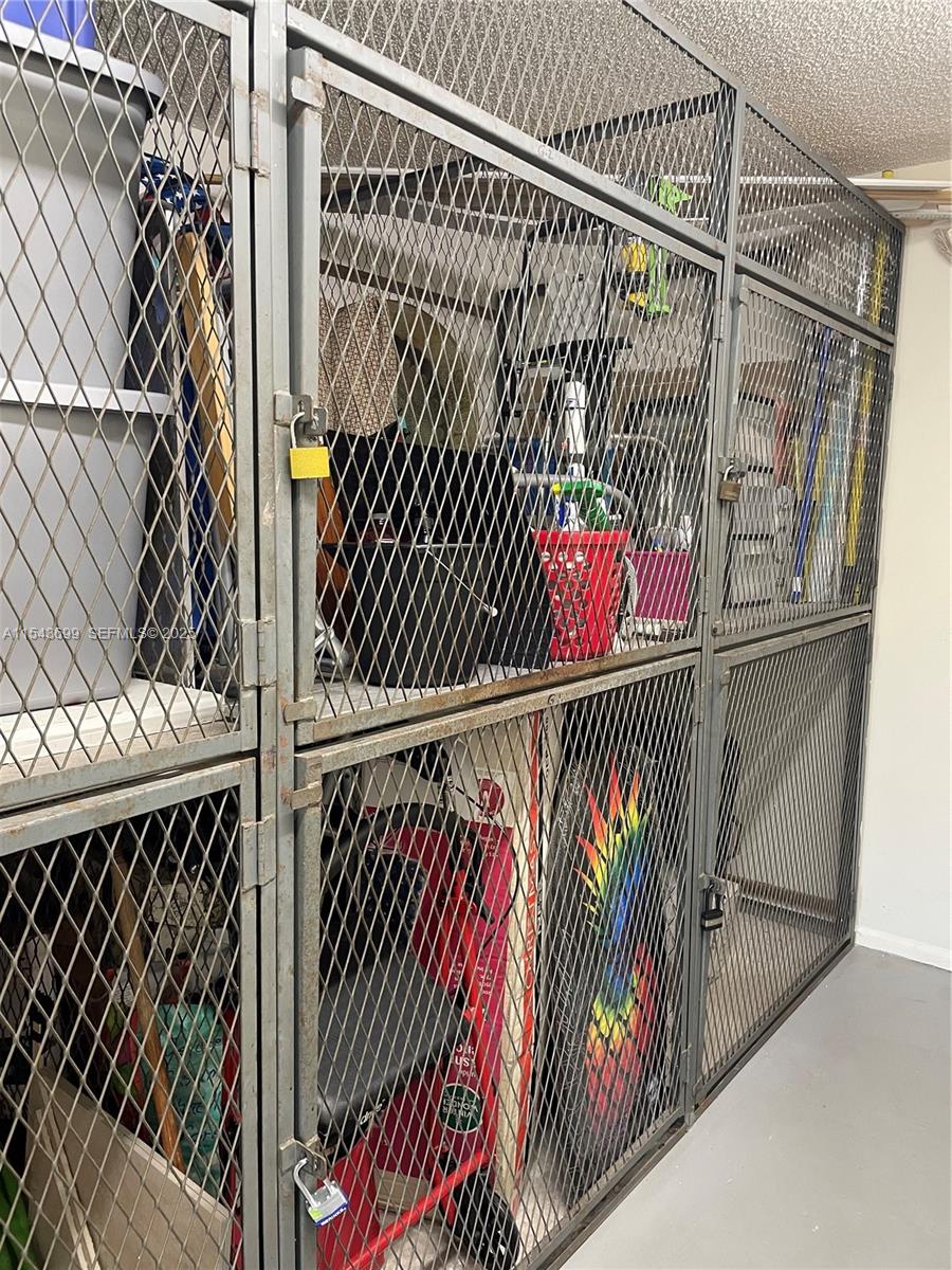 NASSAU VILLAGE WYNMOOR CO - Residential