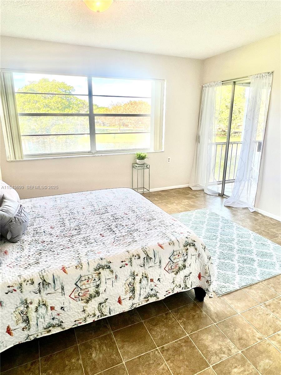 NASSAU VILLAGE WYNMOOR CO - Residential