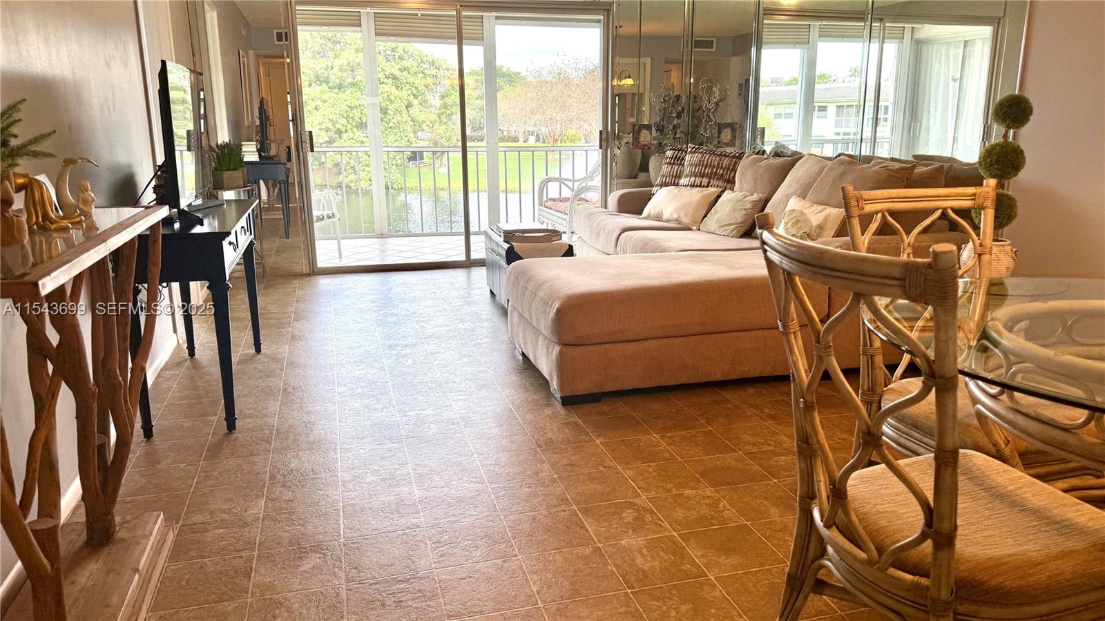 NASSAU VILLAGE WYNMOOR CO - Residential