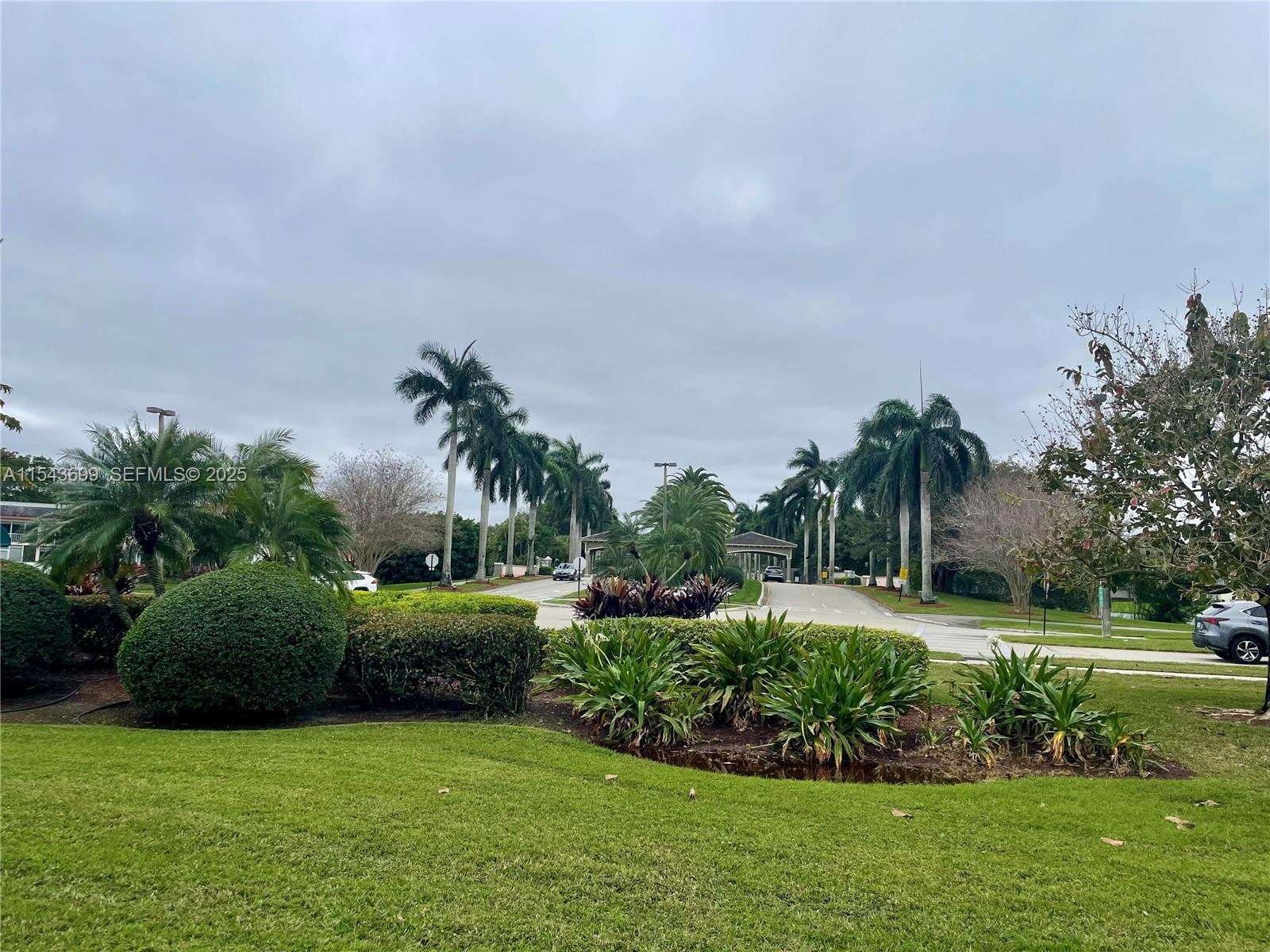 NASSAU VILLAGE WYNMOOR CO - Residential