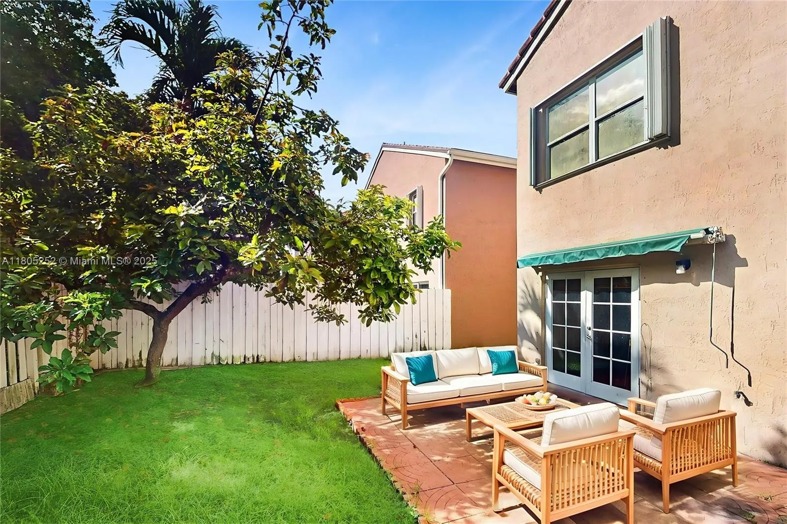 Miramar, Florida 33027, United States, 4 Bedrooms Bedrooms, ,3 BathroomsBathrooms,Residential,Active,138125