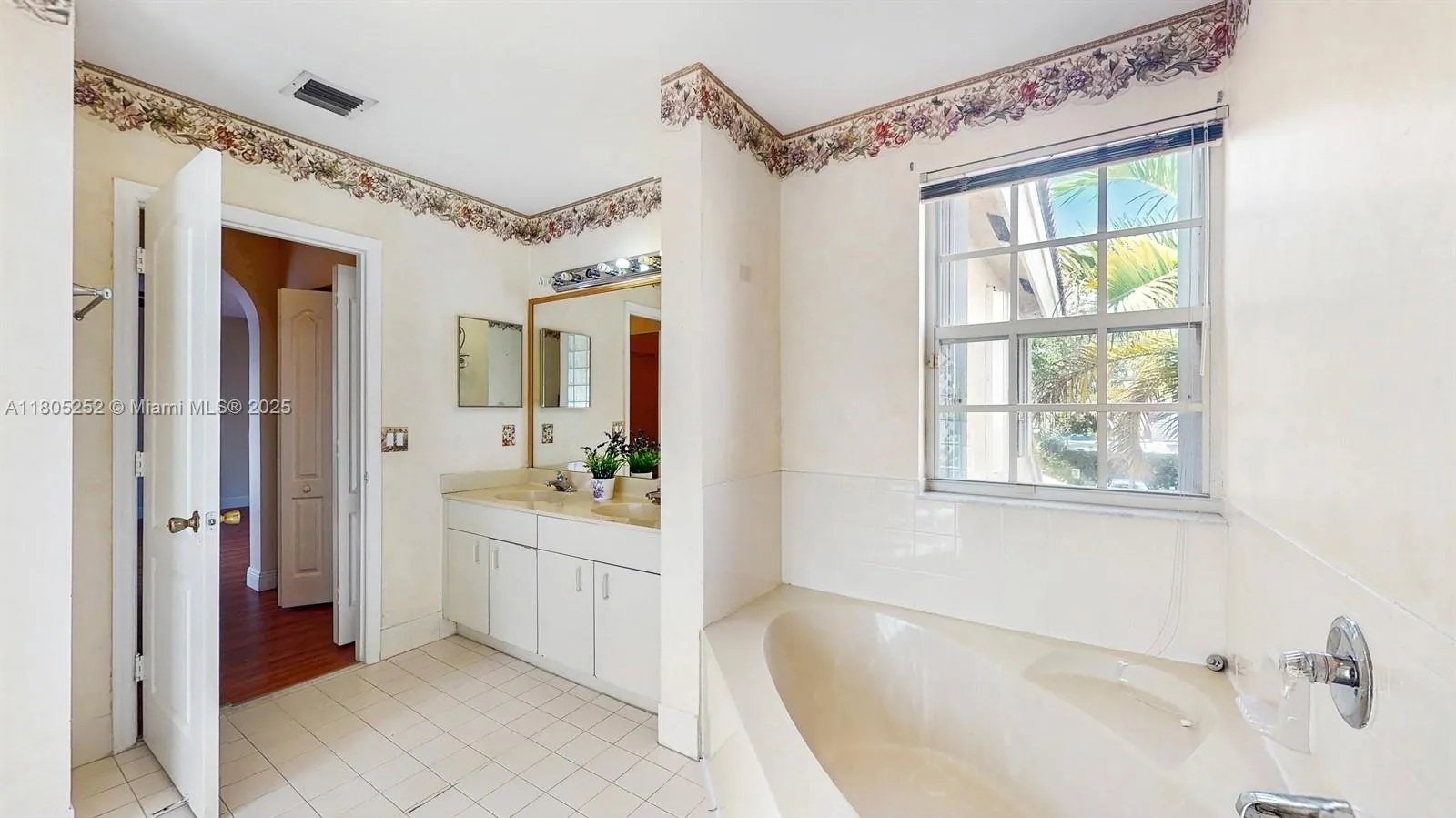 Miramar, Florida 33027, United States, 4 Bedrooms Bedrooms, ,3 BathroomsBathrooms,Residential,Active,138125