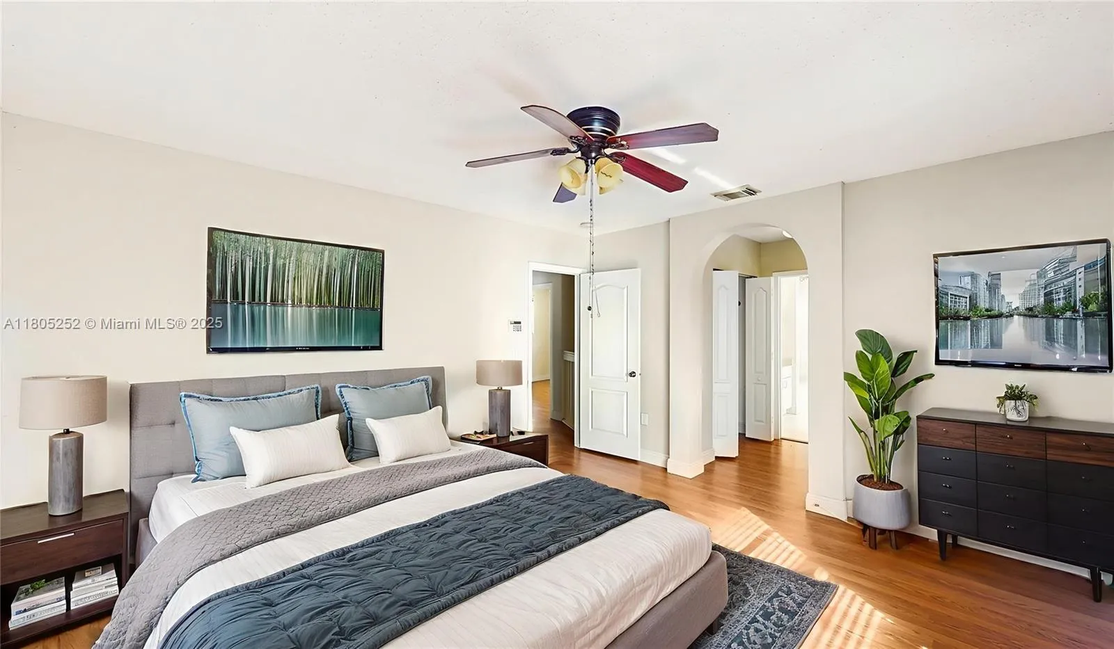 Miramar, Florida 33027, United States, 4 Bedrooms Bedrooms, ,3 BathroomsBathrooms,Residential,Active,138125