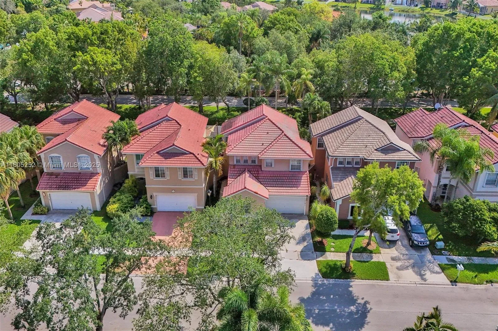 Miramar, Florida 33027, United States, 4 Bedrooms Bedrooms, ,3 BathroomsBathrooms,Residential,Active,138125