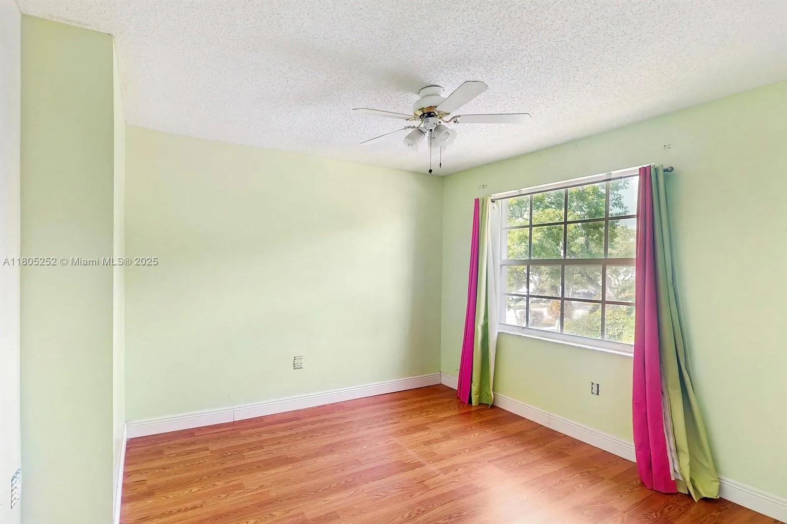 Miramar, Florida 33027, United States, 4 Bedrooms Bedrooms, ,3 BathroomsBathrooms,Residential,Active,138125