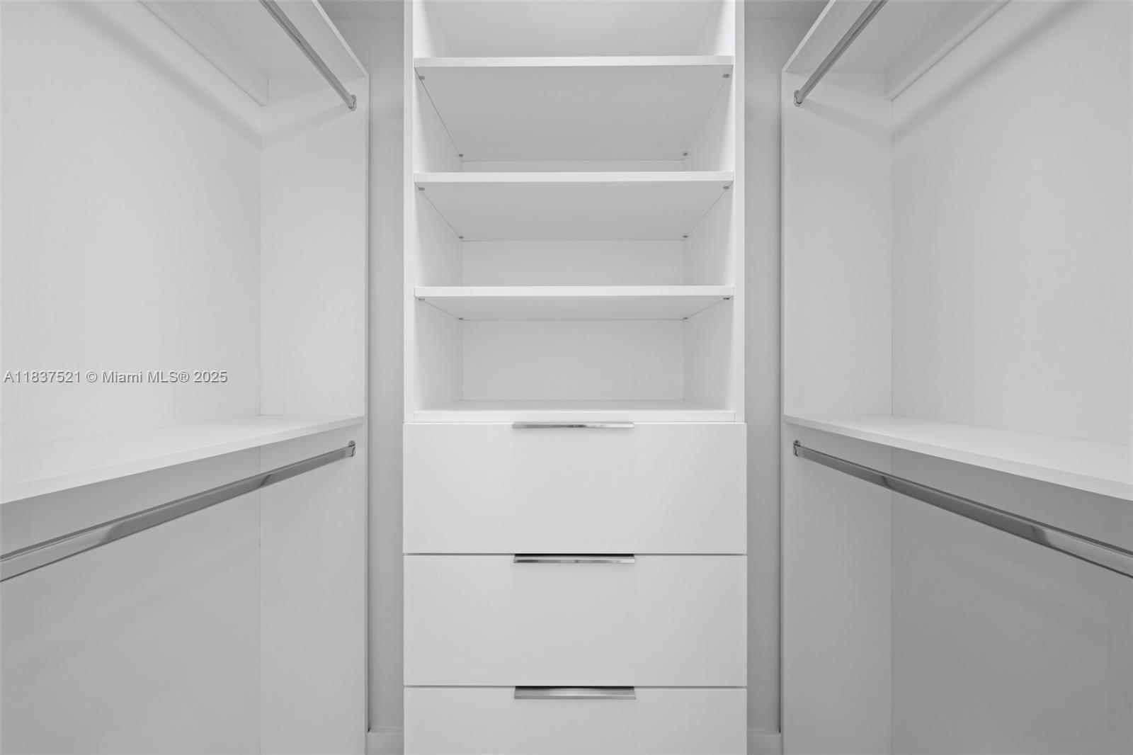 TERRACES NORTH TURNBERRY - Residential