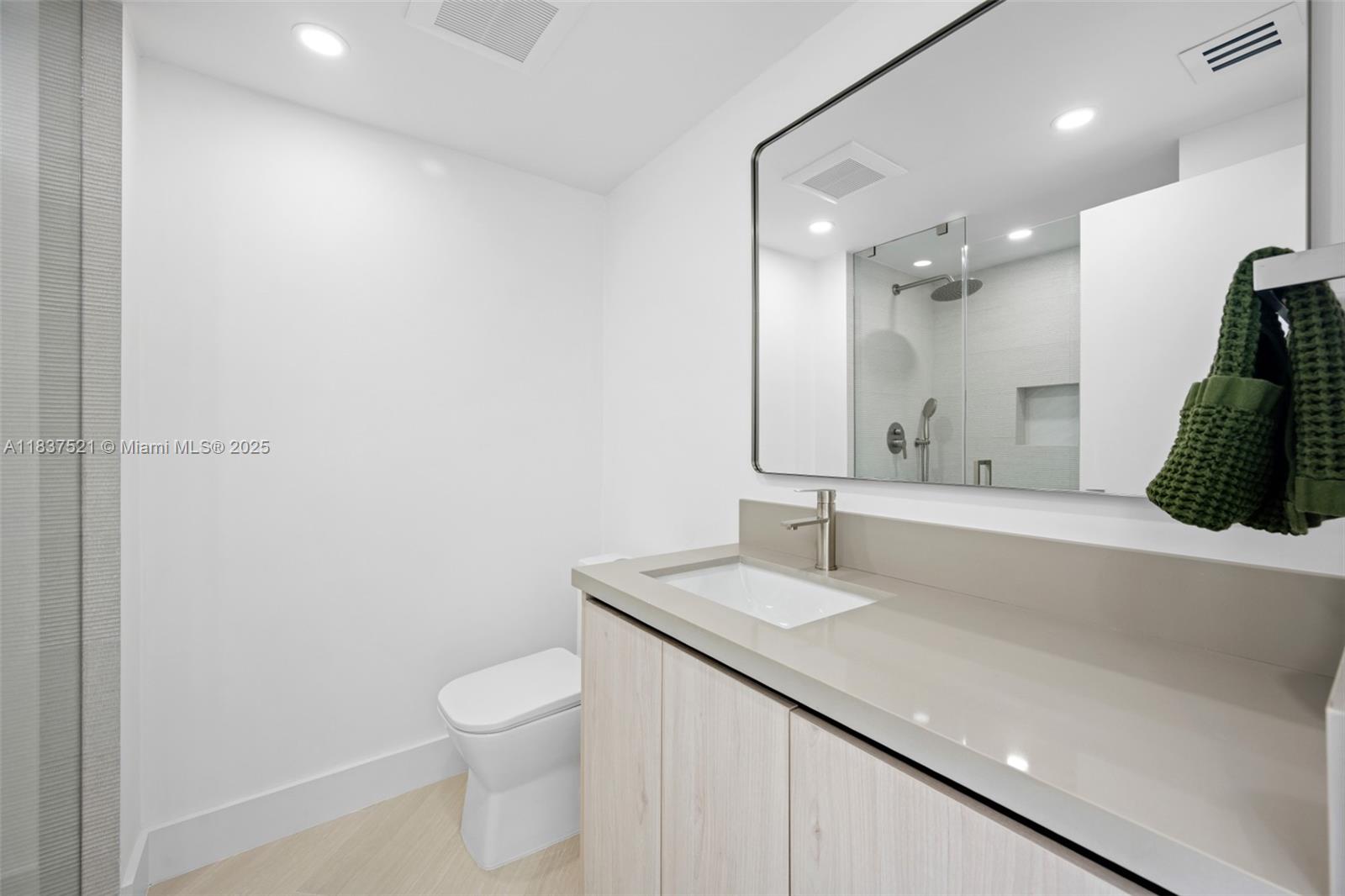 TERRACES NORTH TURNBERRY - Residential