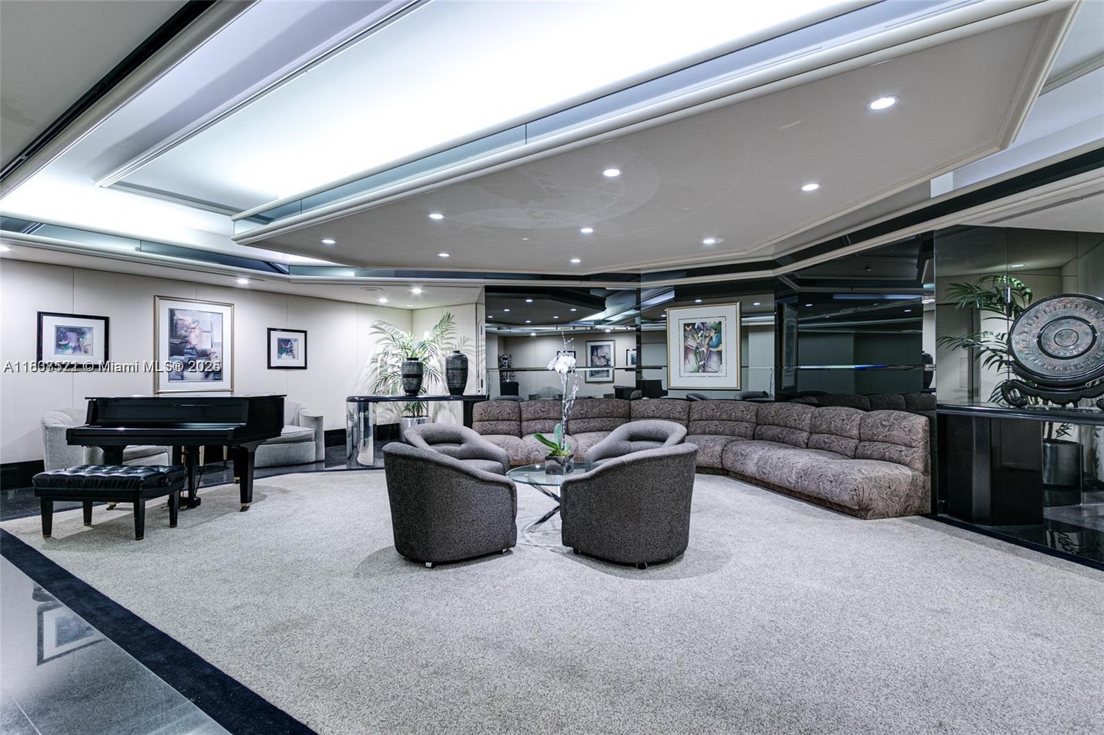 TERRACES NORTH TURNBERRY - Residential