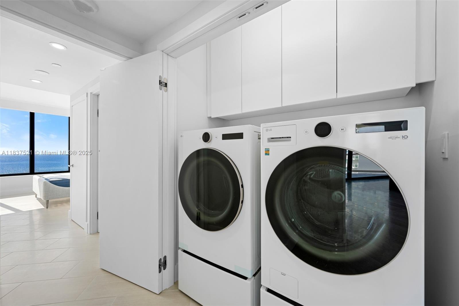 TERRACES NORTH TURNBERRY - Residential