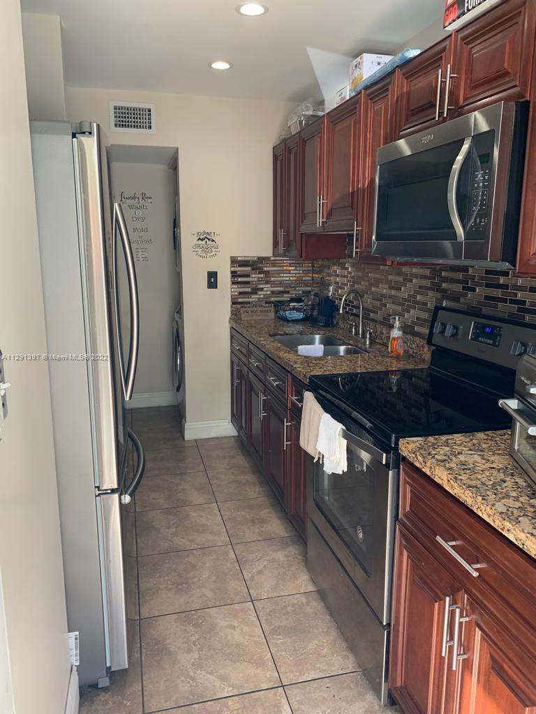 1984 NW 4th Ct 308