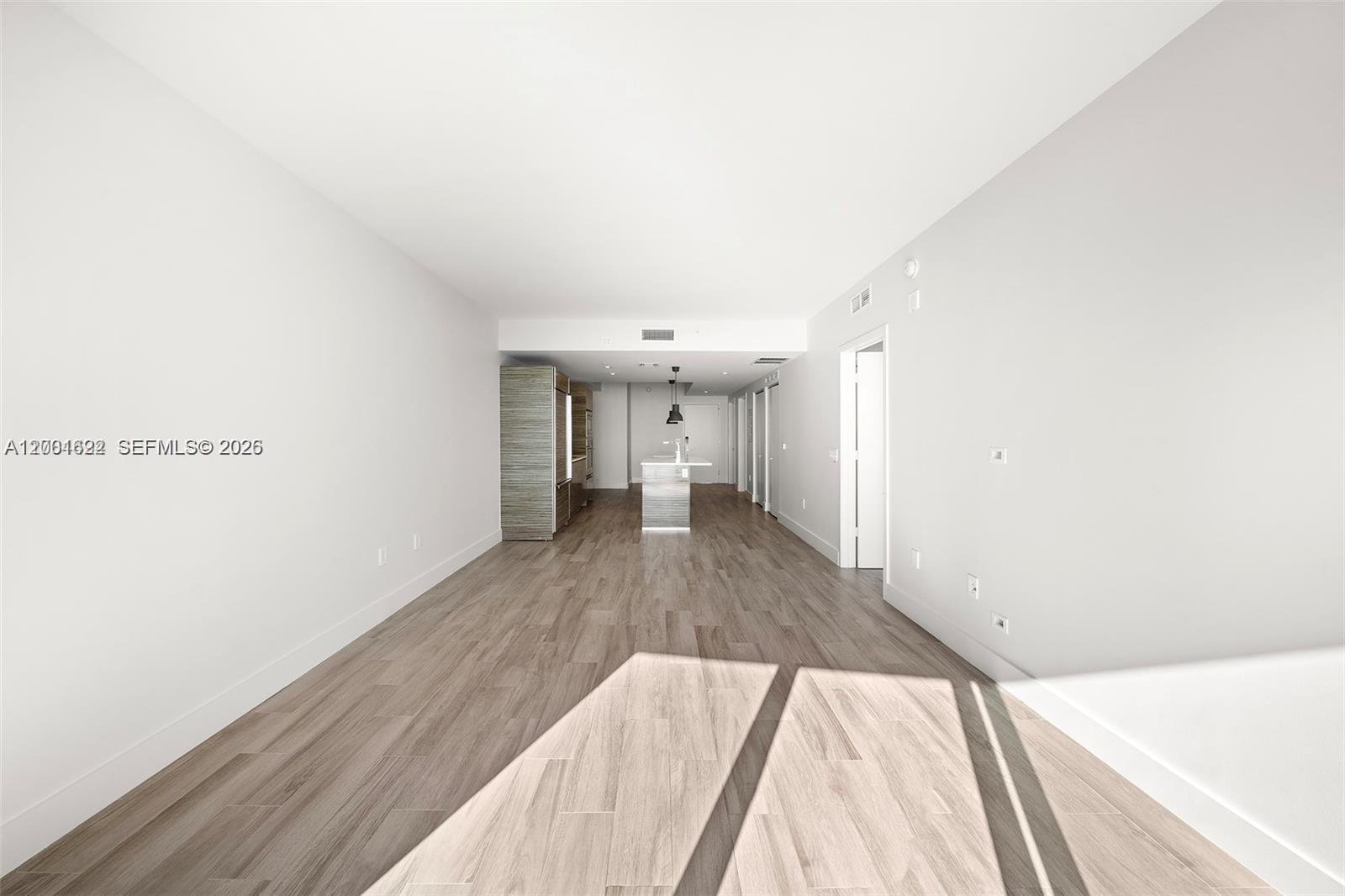 ICON BAY CONDO - Residential